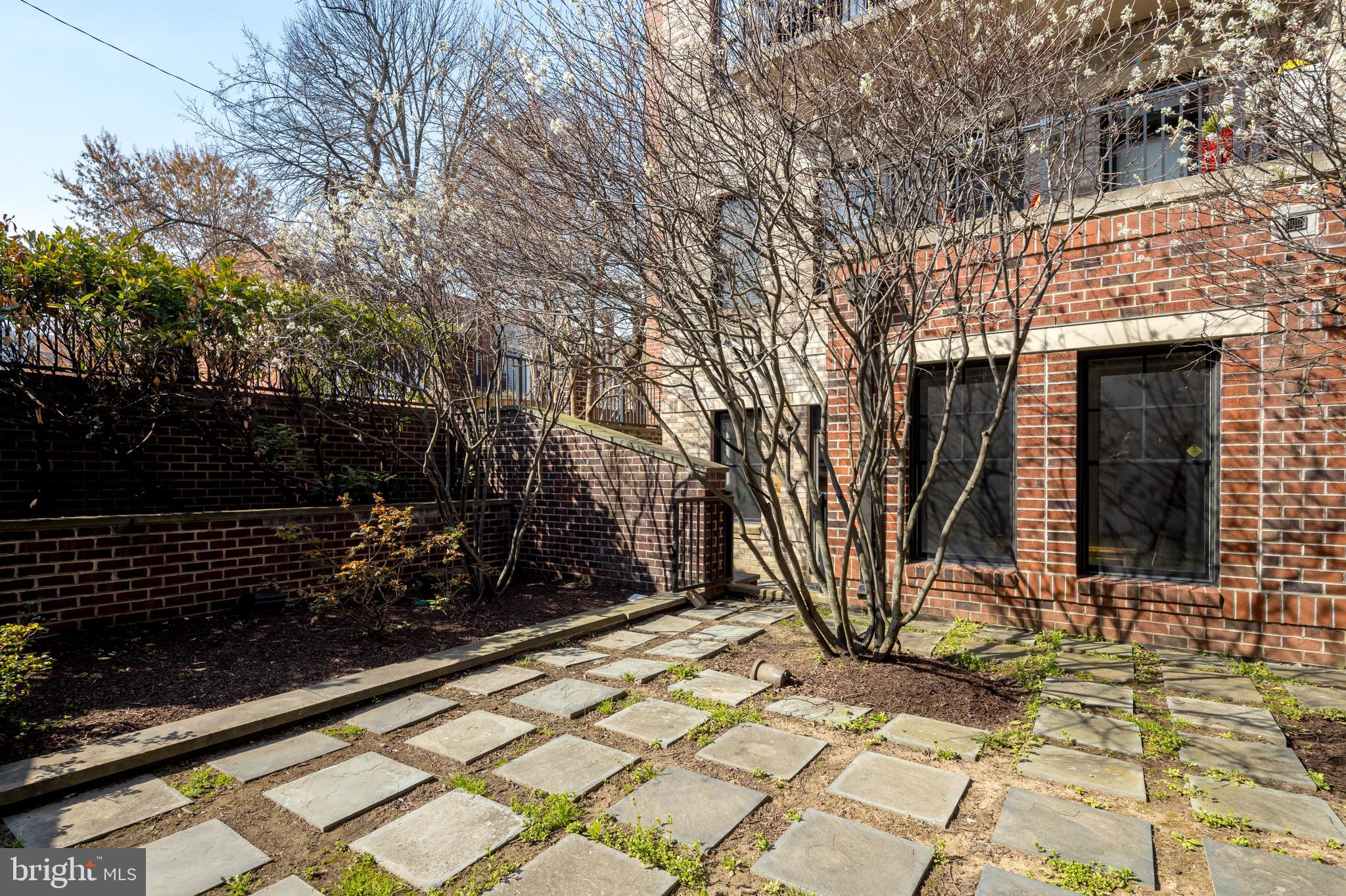 THE PRESTON - Residential