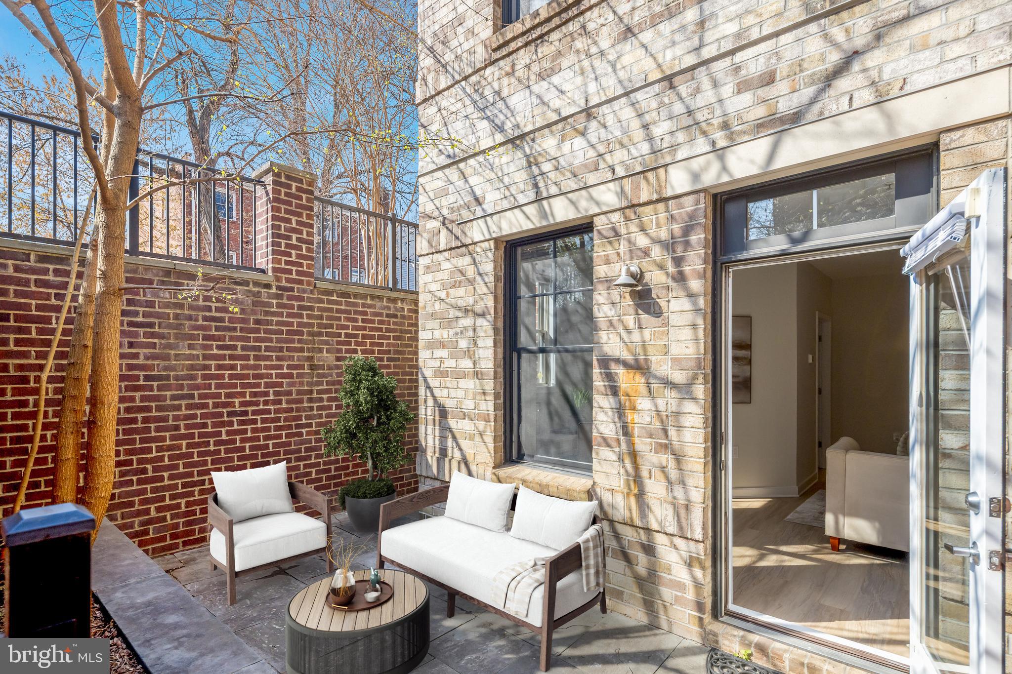 THE PRESTON - Residential