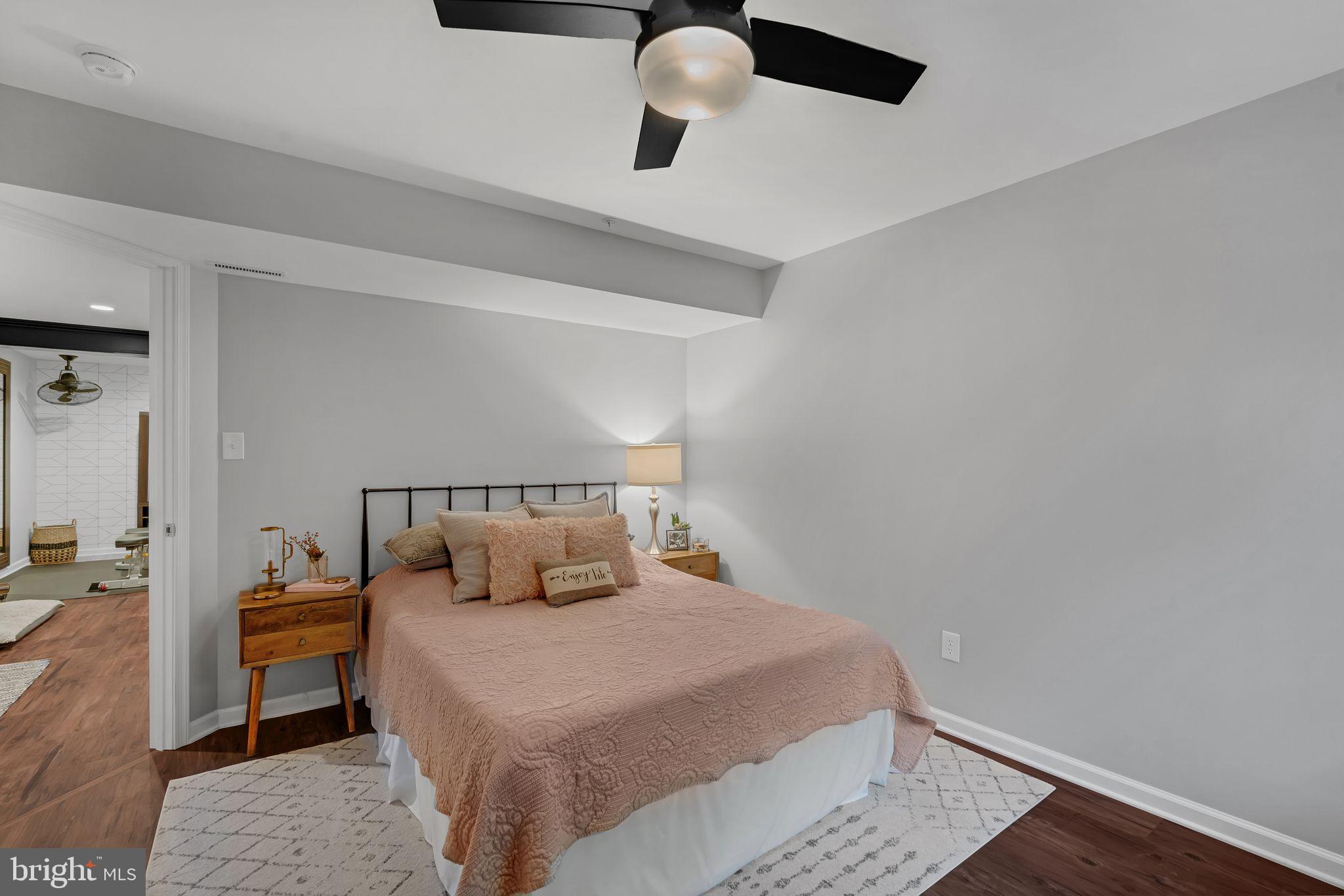 CREEKSIDE VILLAGE AT TANYARD SPRINGS - Residential Lease