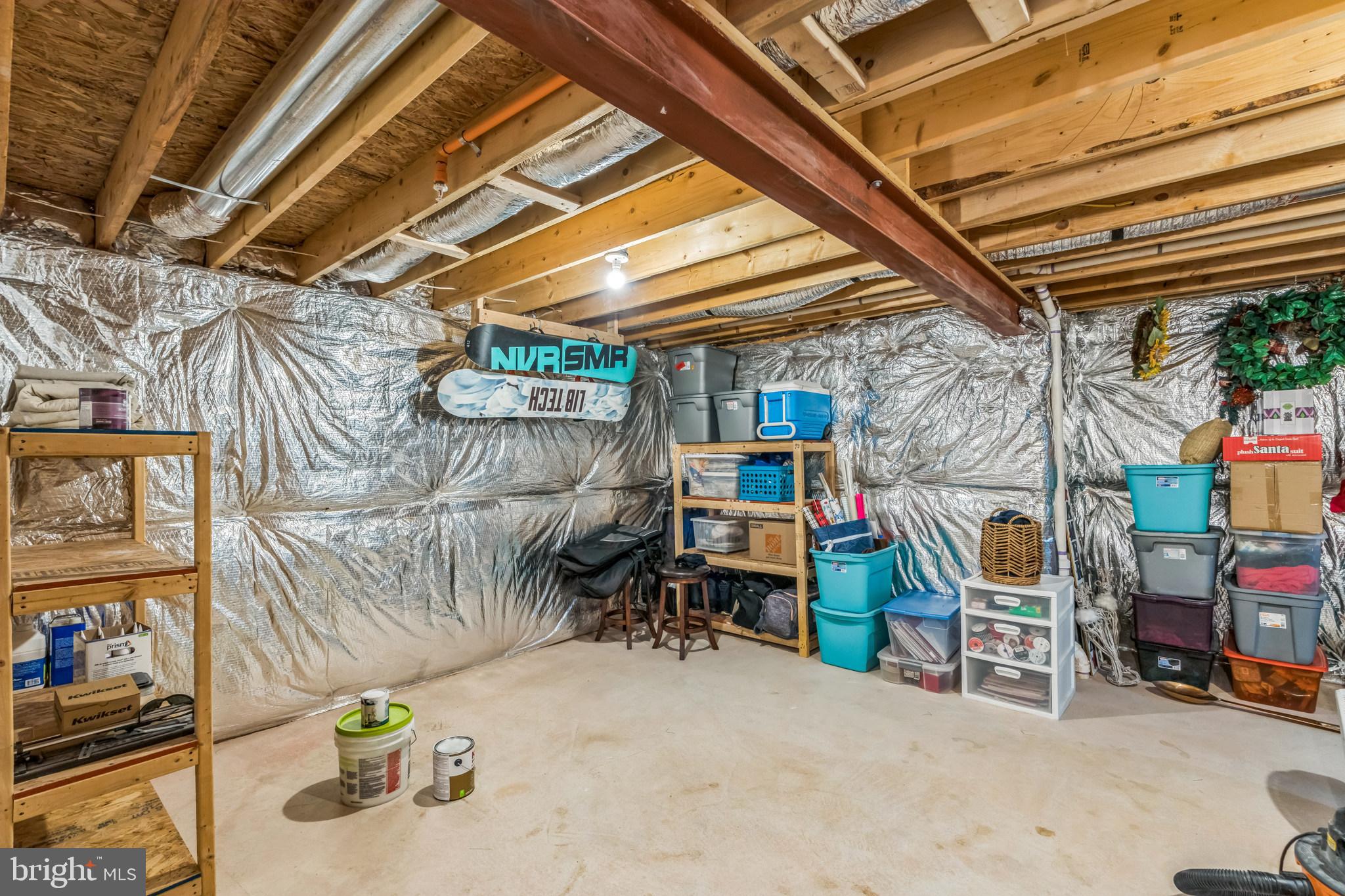 CREEKSIDE VILLAGE AT TANYARD SPRINGS - Residential Lease