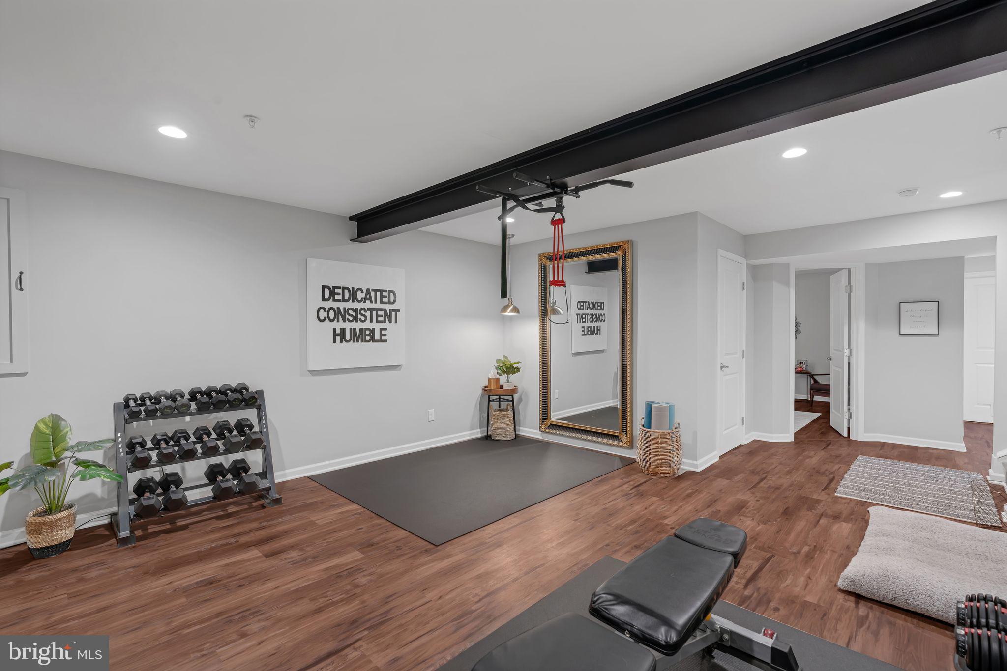 CREEKSIDE VILLAGE AT TANYARD SPRINGS - Residential Lease