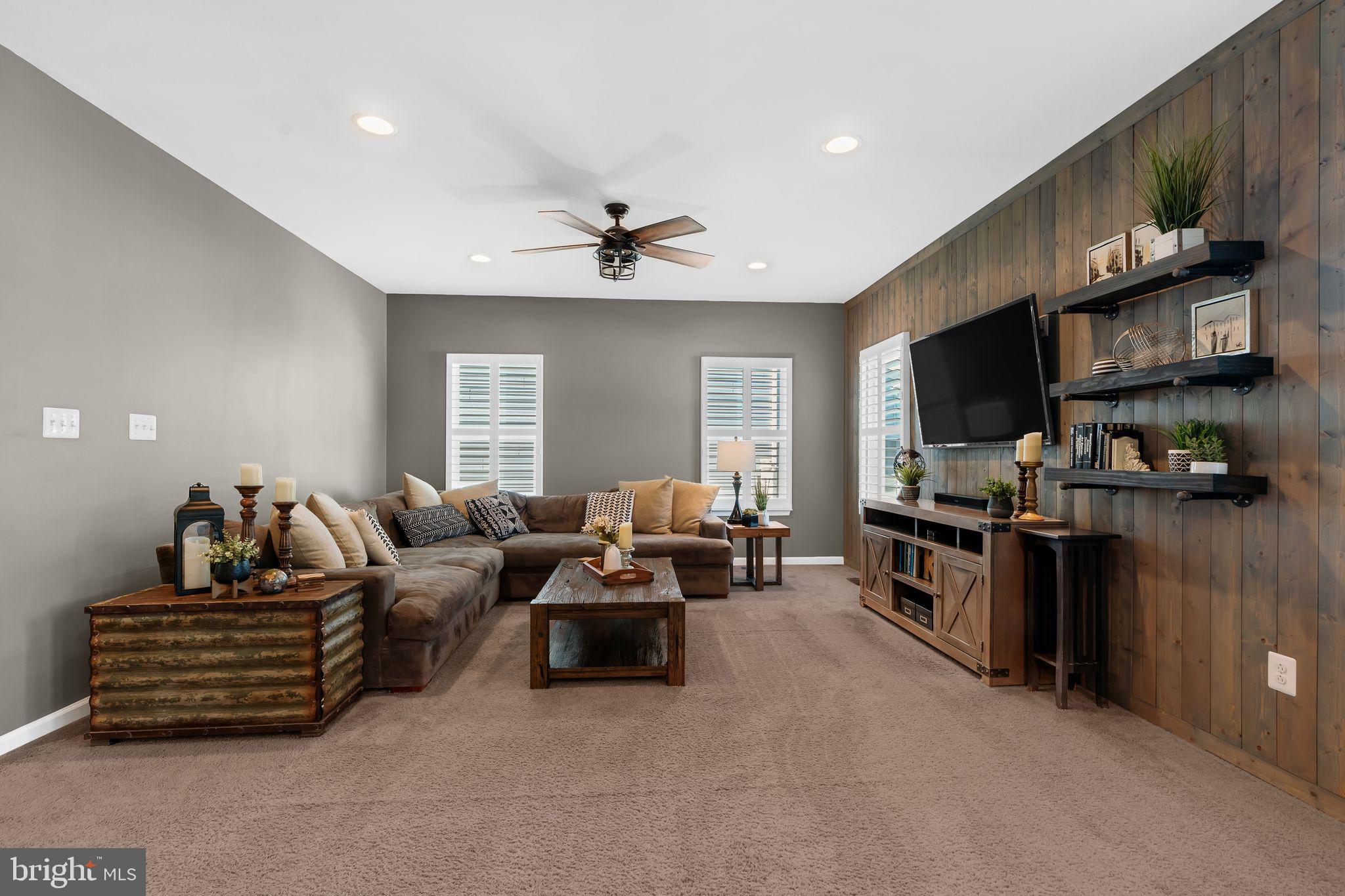 CREEKSIDE VILLAGE AT TANYARD SPRINGS - Residential Lease