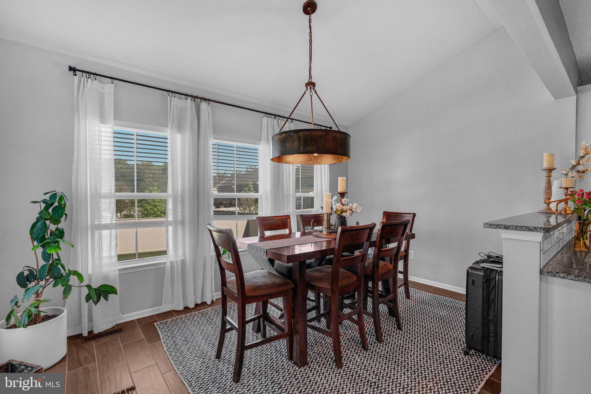 CREEKSIDE VILLAGE AT TANYARD SPRINGS - Residential Lease