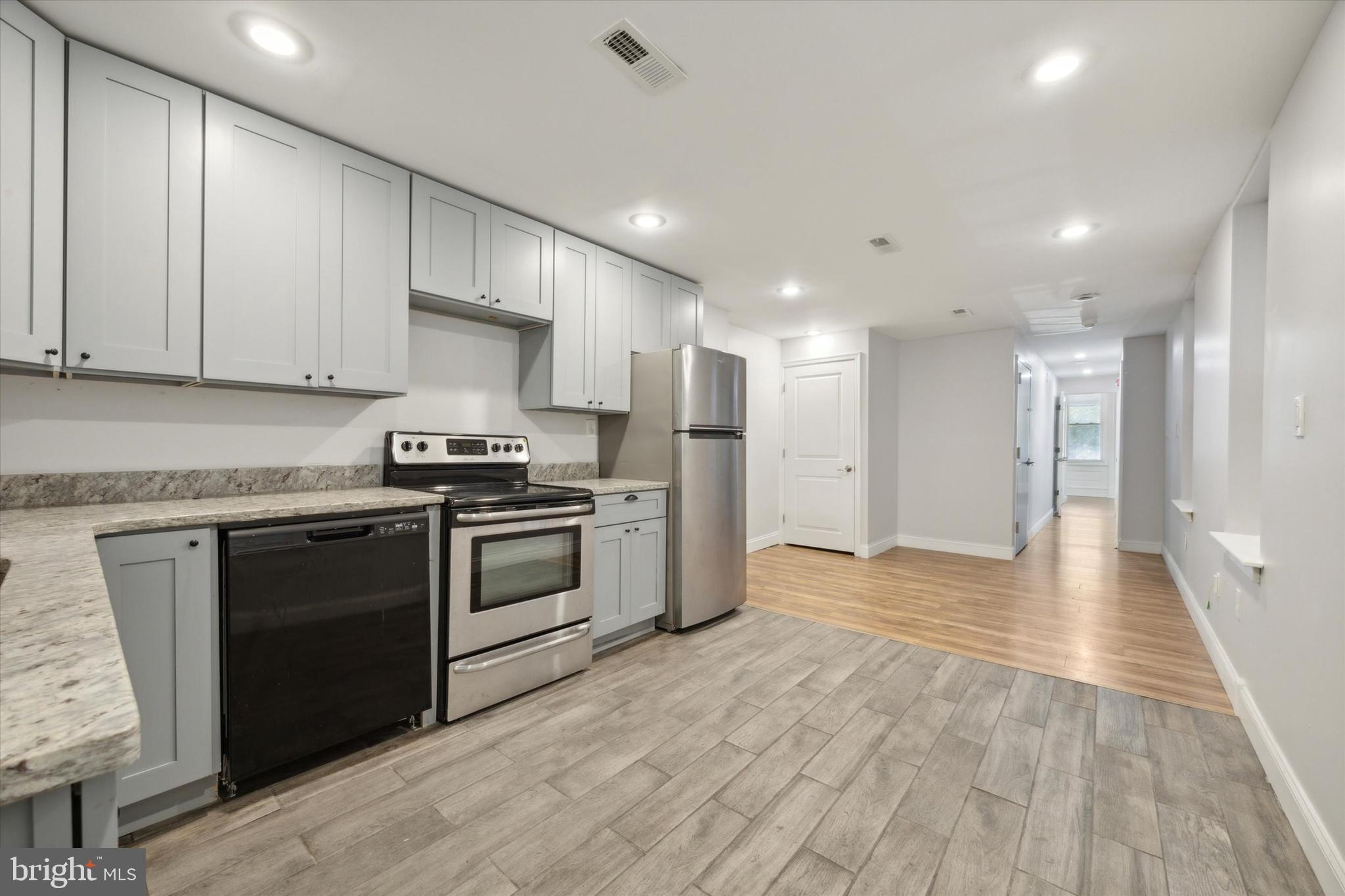 PHILADELPHIA (WEST) - Residential Lease