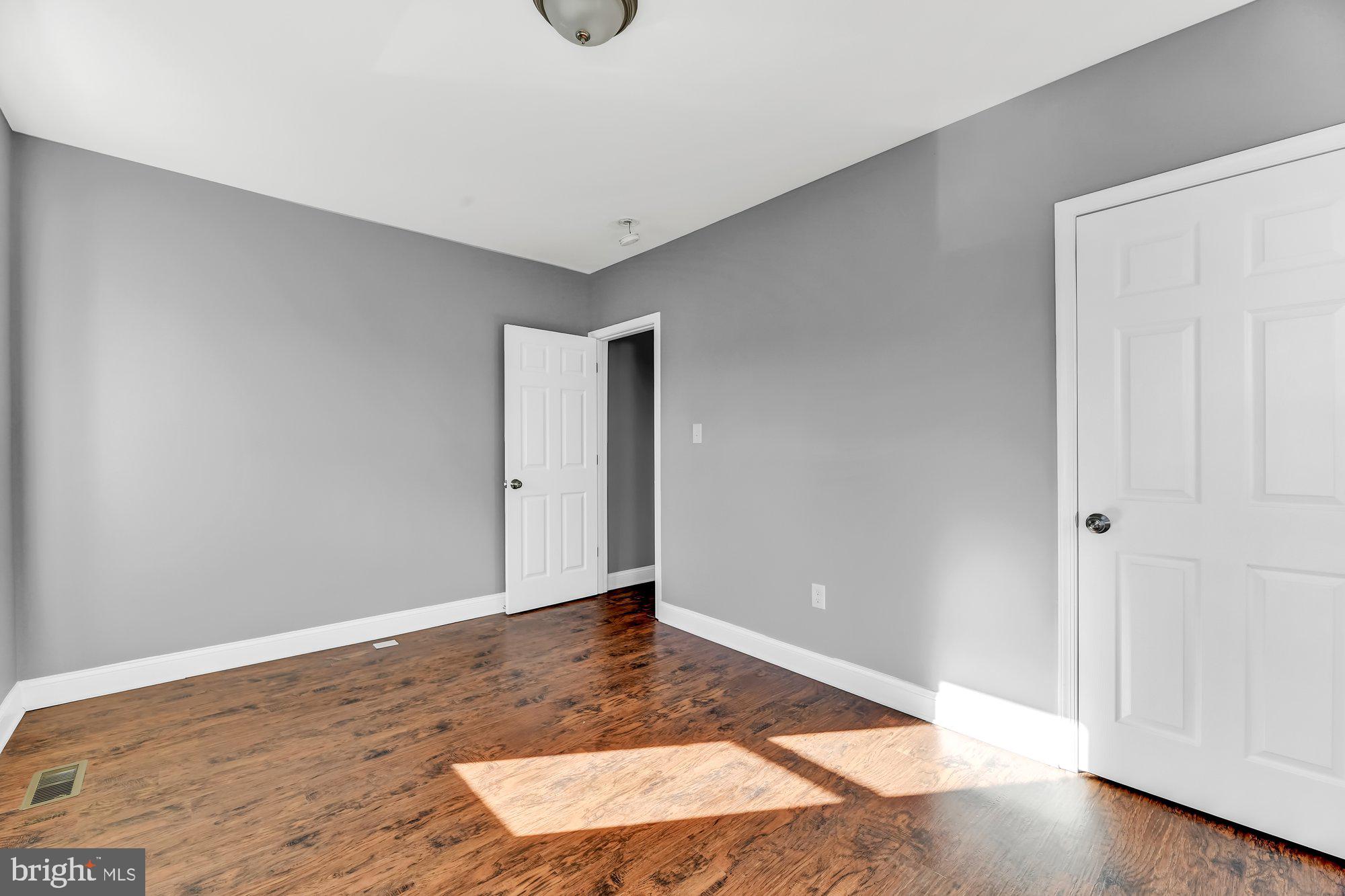 DORCHESTER - Residential