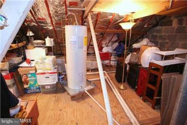 FAIRLINGTON VILLAGE - Residential Lease