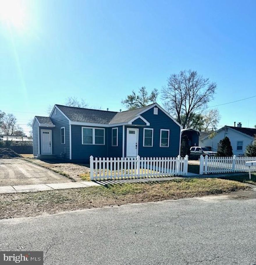 all utilities included!!!    COMPLETELY RENOVATED SINGLE FAMILY HOUSE!!!   3 BEDROOMS 1 BATHROOM!!!  NEW LYXURY VINYL FLOORING THROUGHOUT!!! LARGE LIVING ROOM!!! AWESOME NEW KITCHEN WITH QUARTZ COUNTERTOPS,  LARGE BREAKFAST BAR AND ALL NEW APPLIANCES!!!  COMPLETELY RENOVATED BATHROOM!!!  NEW HVAC!!! NEW WATER HEATER!!  FRESHLY PAINTED!! WASHER DRYER INCLUDED!! OFF STREET PARKING IN YOUR DRIVEWAY!!!    AVAILABLE IMMEDIATELY!!!  alll utilites included....... WHICH INCLUDES HVAC, WATER AND LAWN MAINTENANCE!!  
  THIS WON'T LAST LONG....CALL TODAY!!!