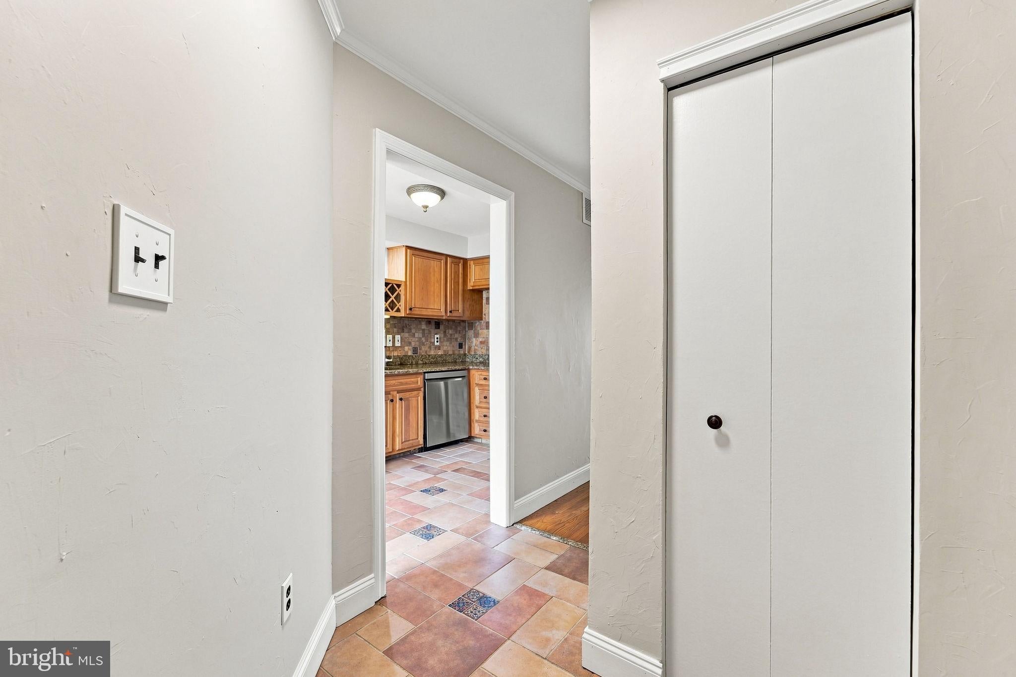 111 BEECHWOOD AVENUE 11