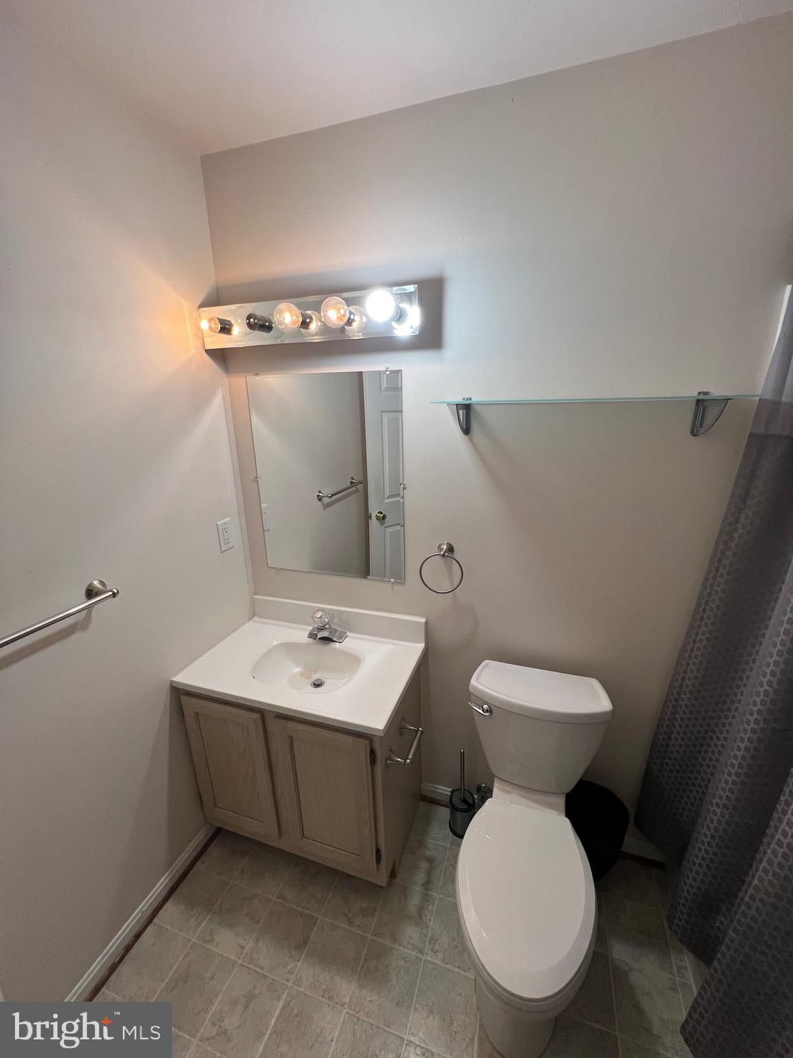 SHANNON RUN - Residential Lease