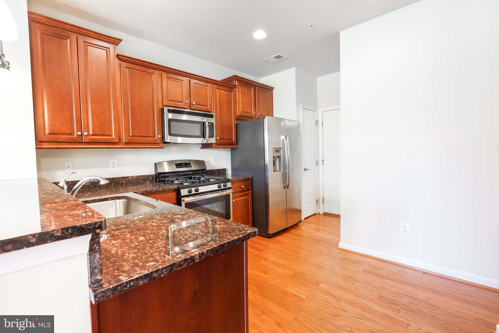 DANE RIDGE CONDO - Residential