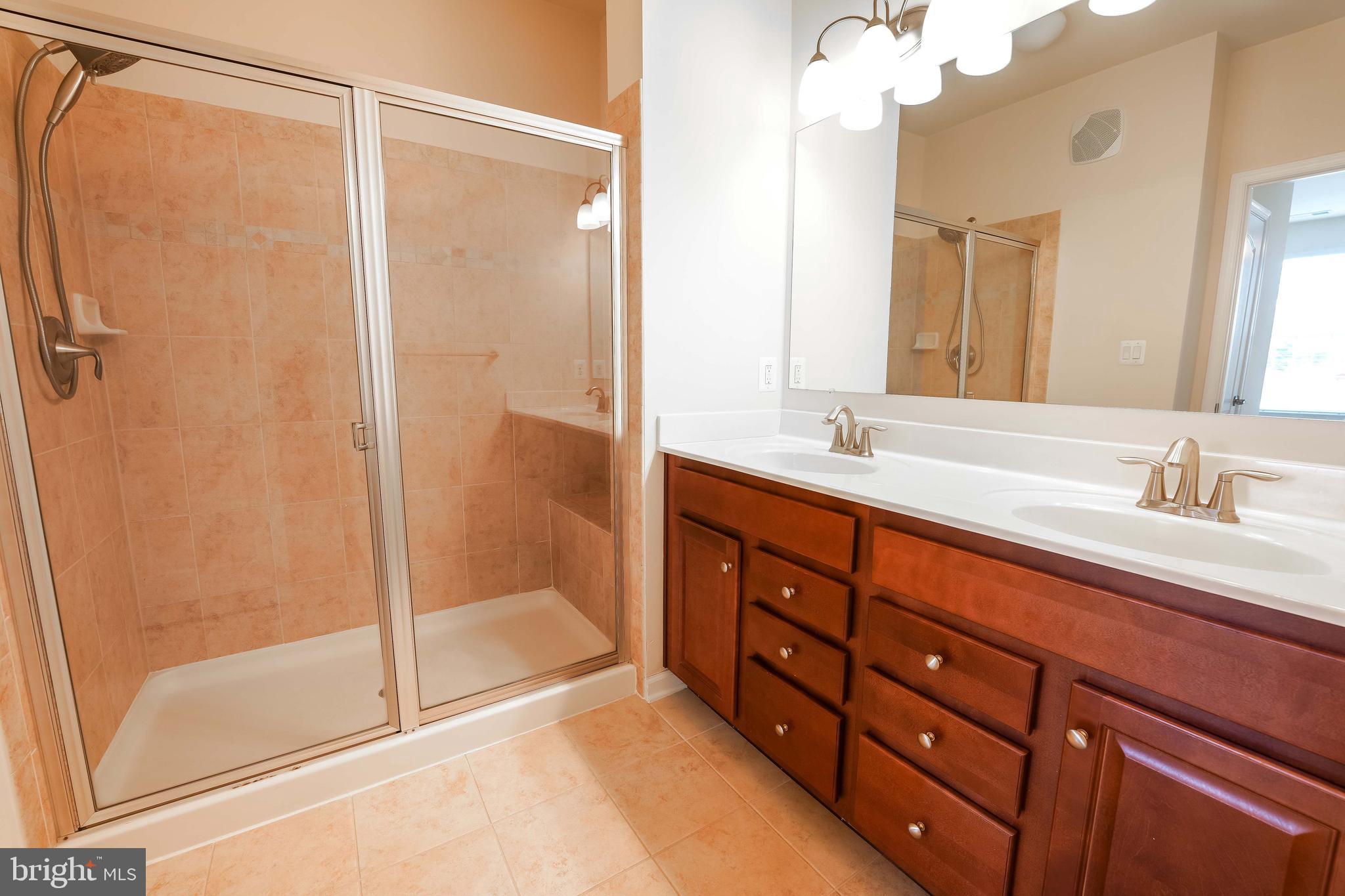 DANE RIDGE CONDO - Residential