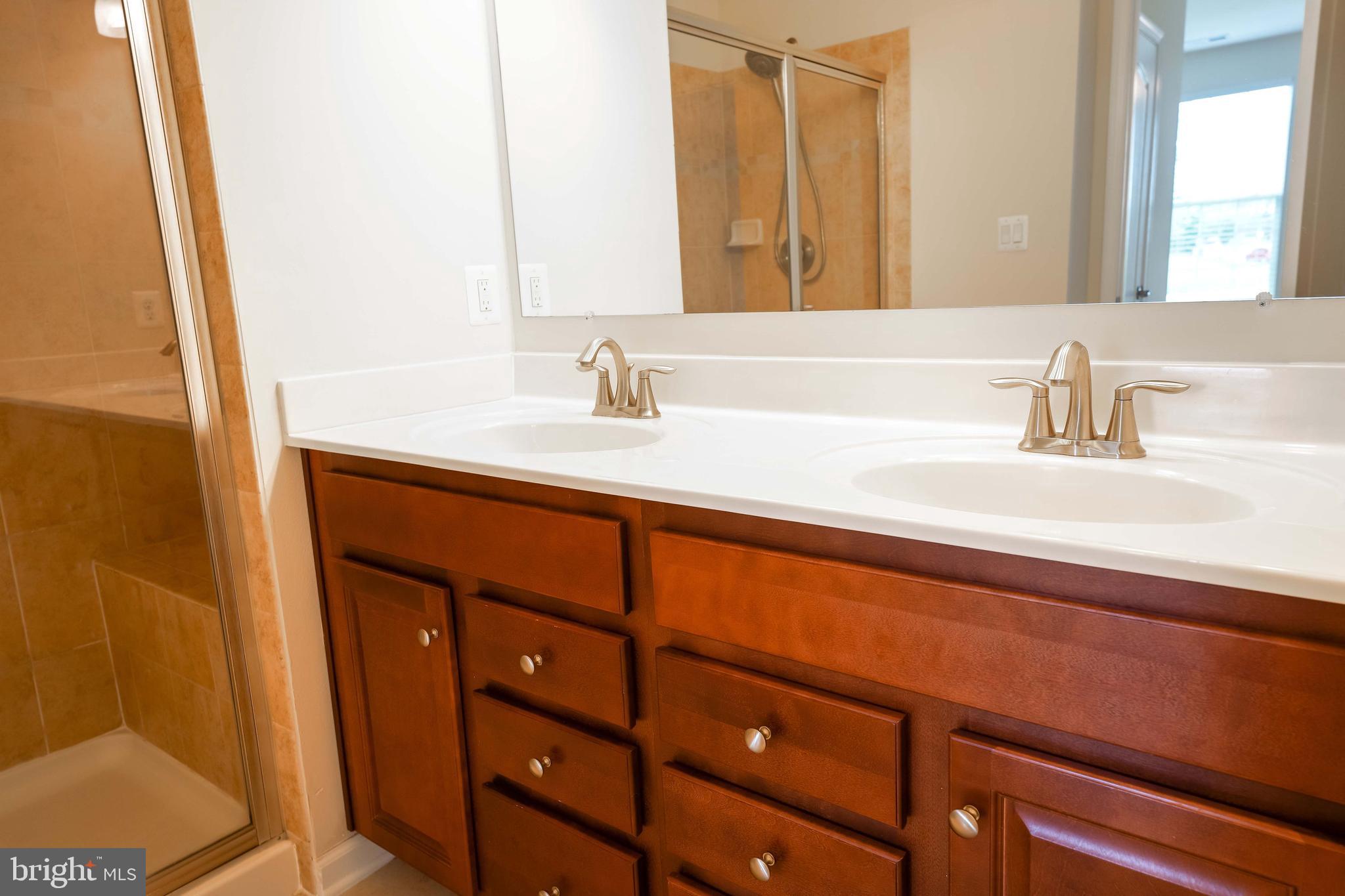 DANE RIDGE CONDO - Residential