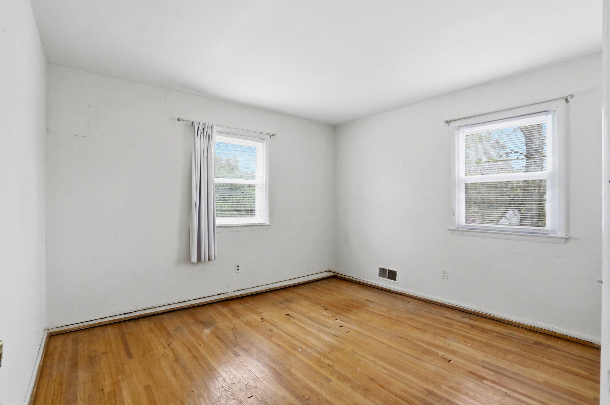 BROOKFIELD - Residential