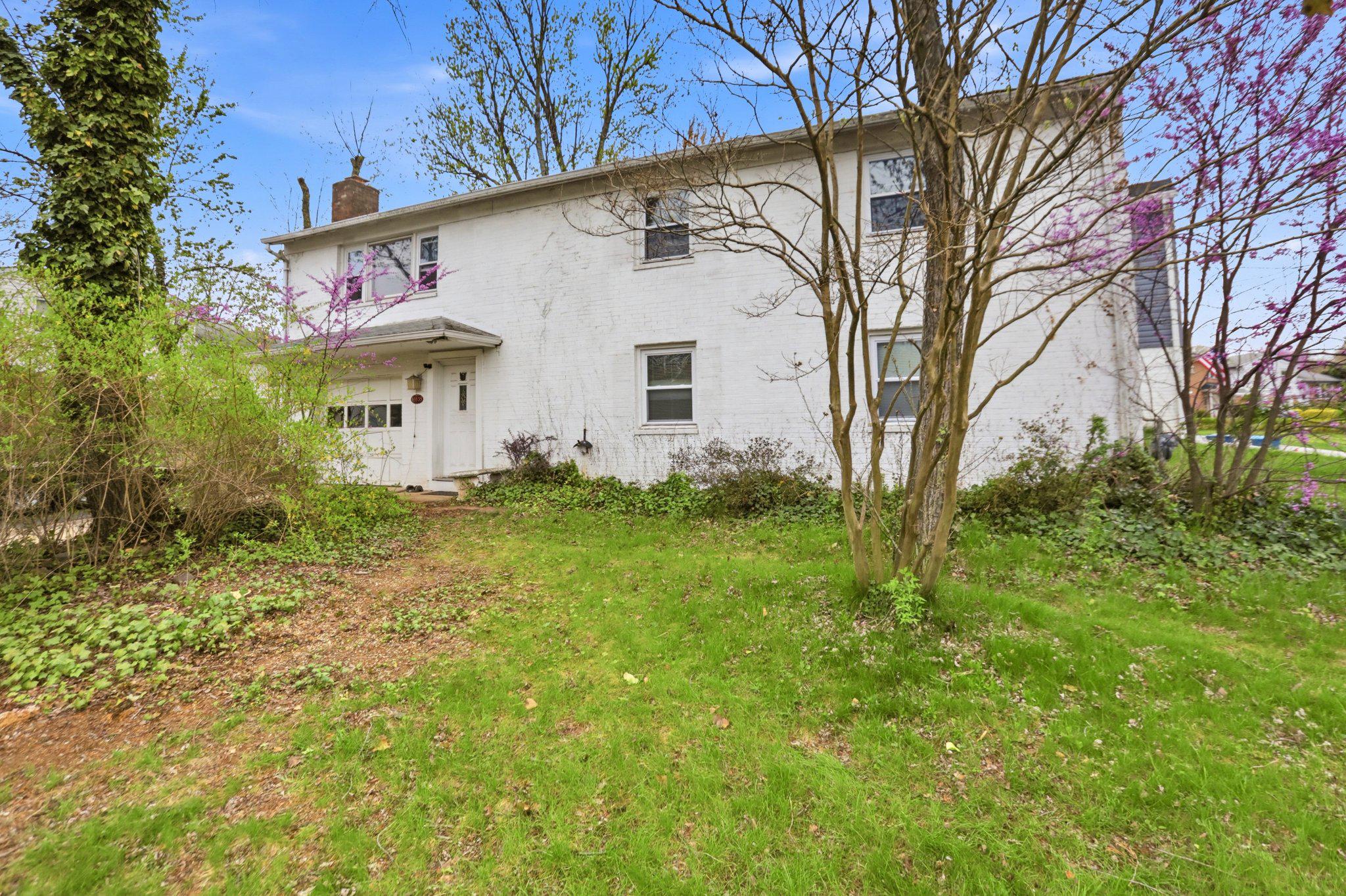 BROOKFIELD - Residential