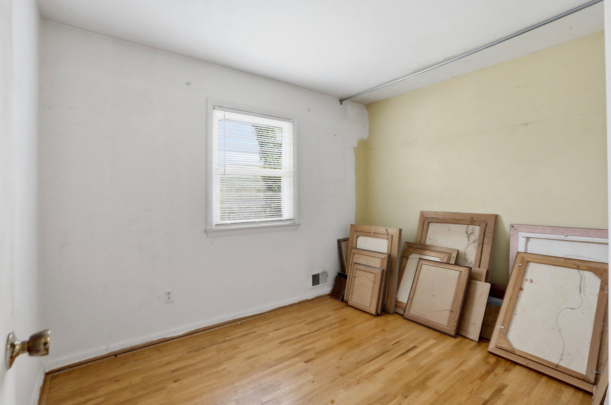 BROOKFIELD - Residential