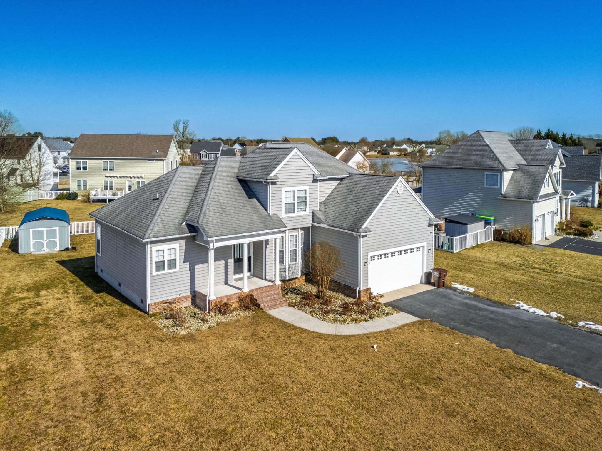 EAST FIELD - Residential