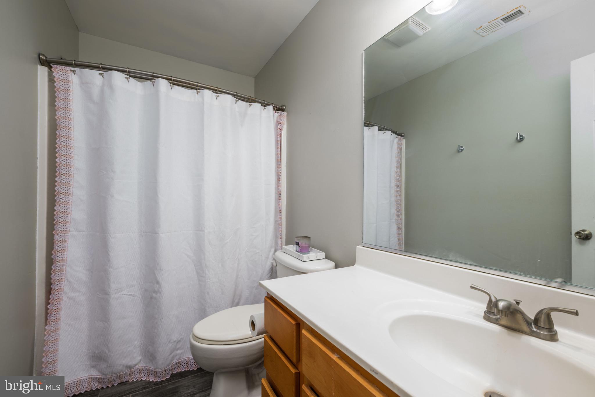 EAST FIELD - Residential