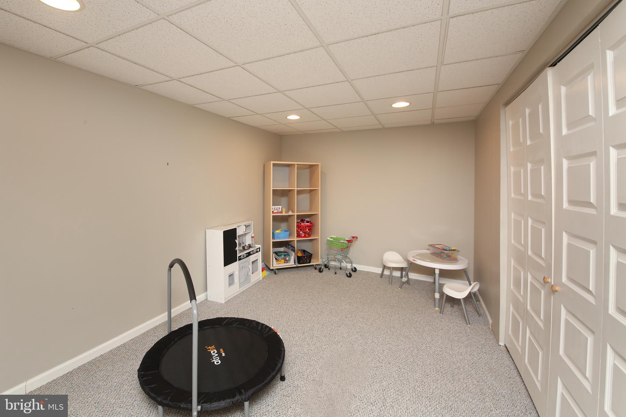 PEAR TREE VIL - Residential