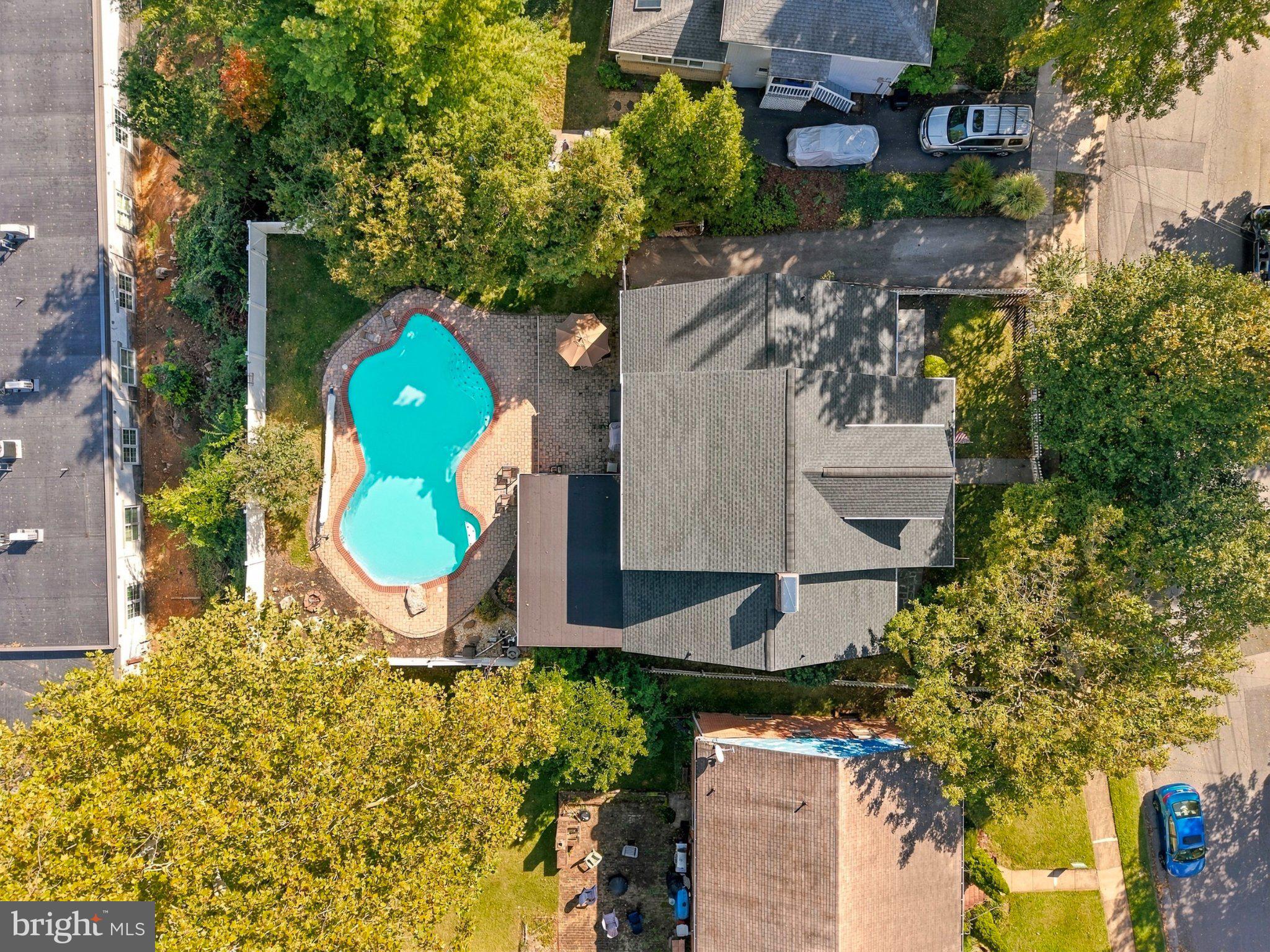 718 ACADEMY CIRCLE