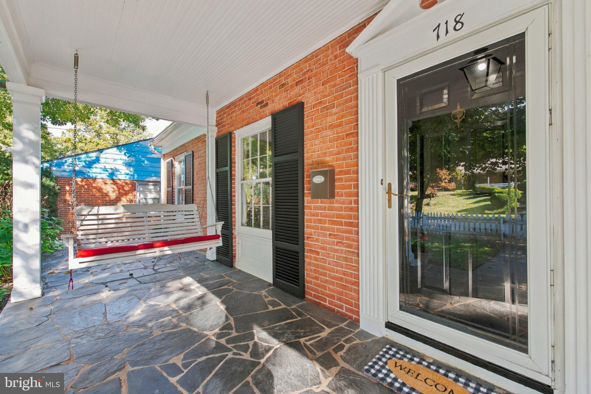 718 ACADEMY CIRCLE