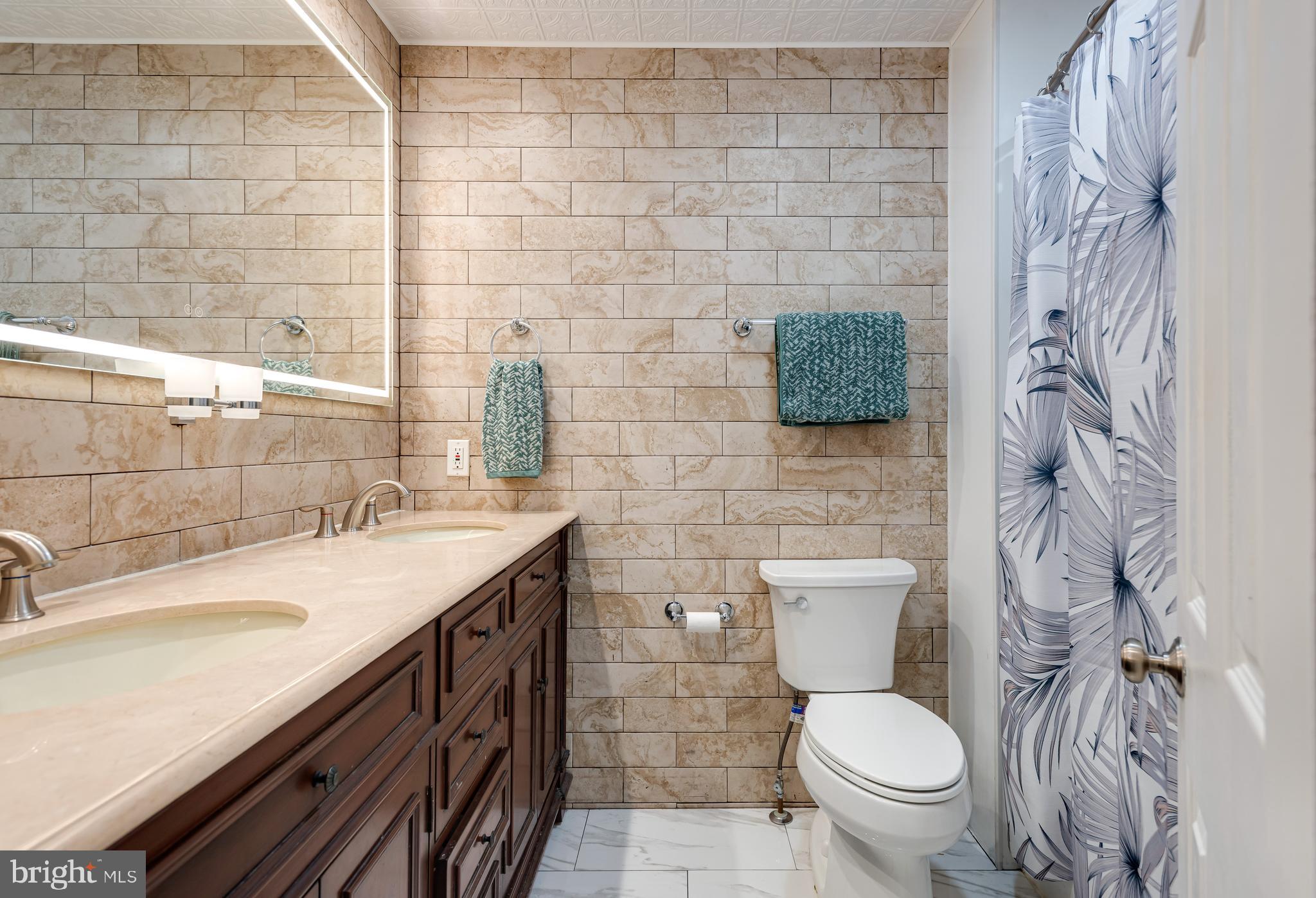 CHESTERBROOK - Residential