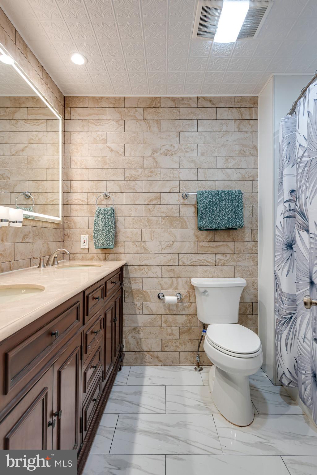 CHESTERBROOK - Residential