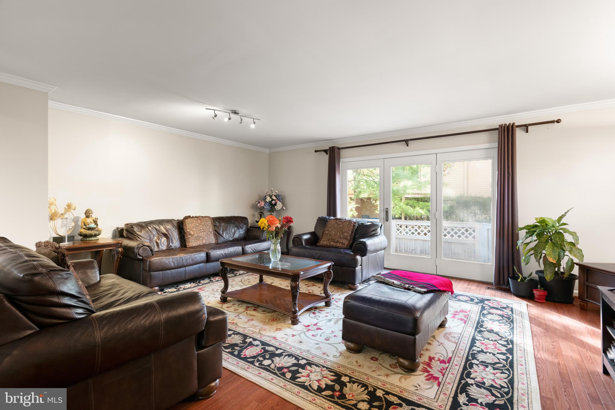 CHESTERBROOK - Residential