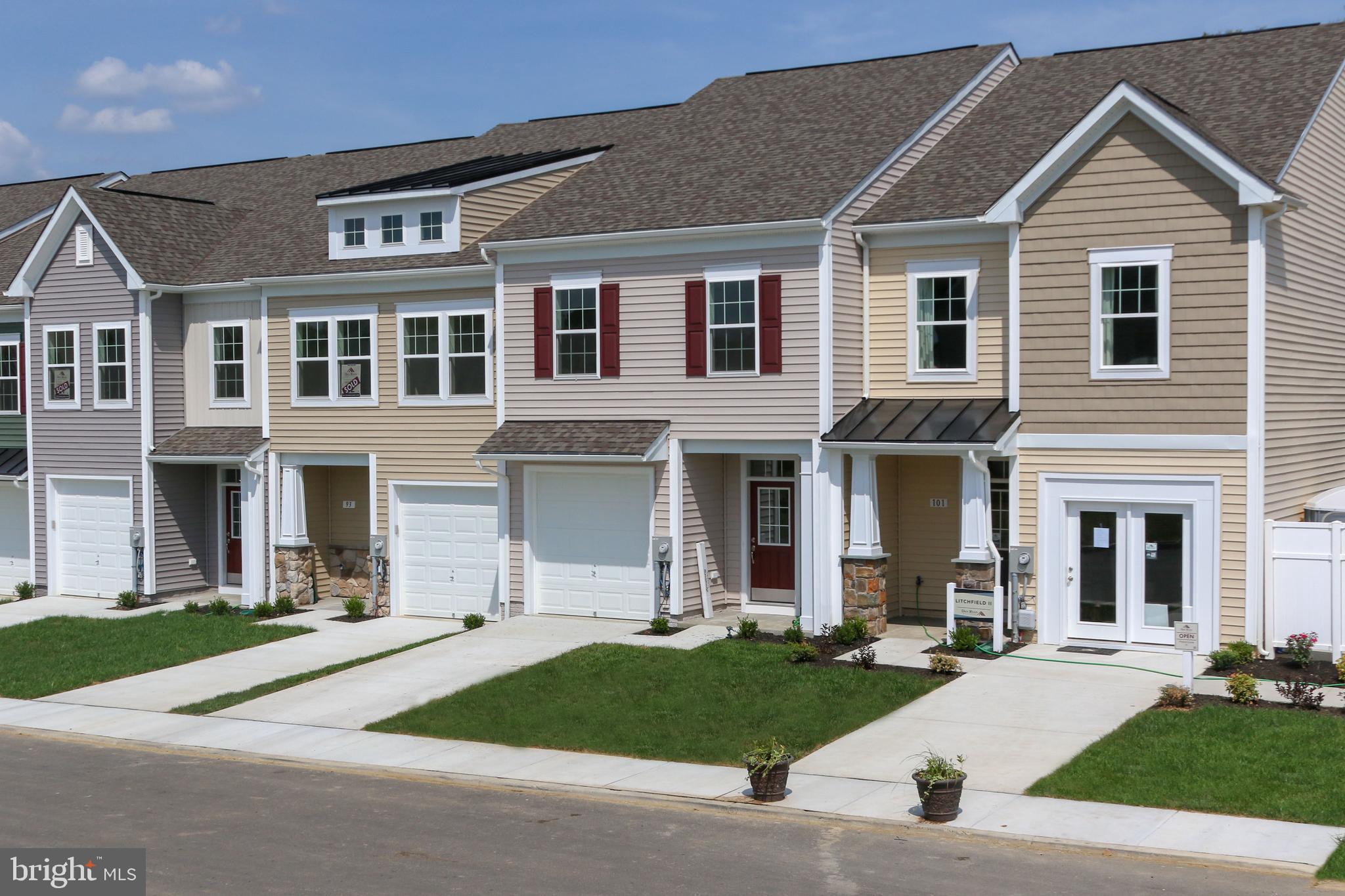 MCCAULEY CROSSING - Residential