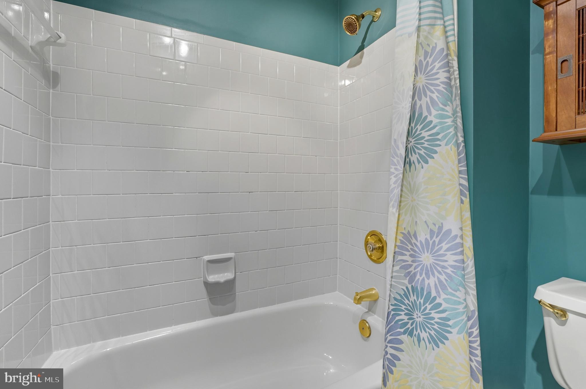 OVERVIEW MANOR - Residential