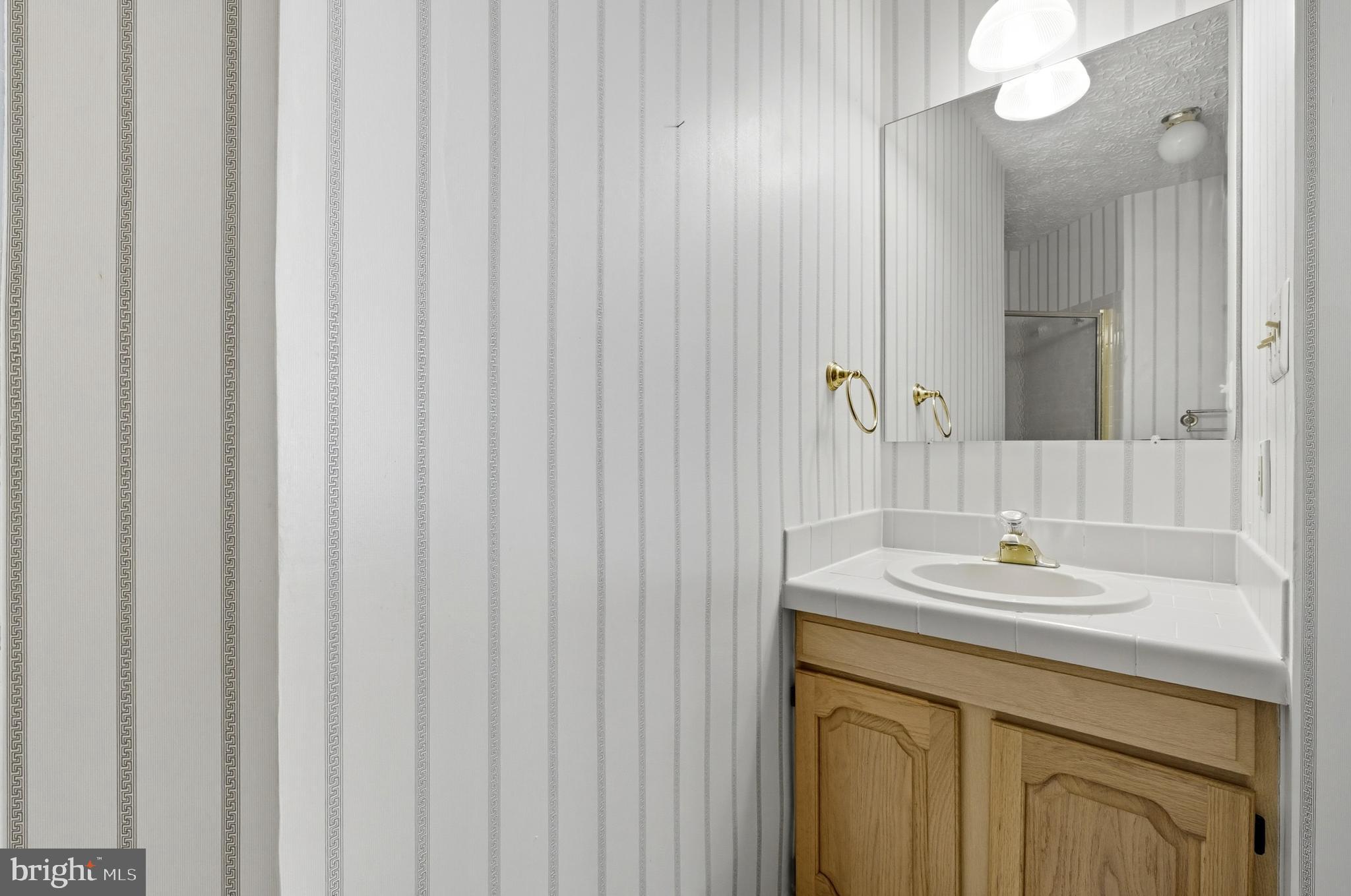 OVERVIEW MANOR - Residential