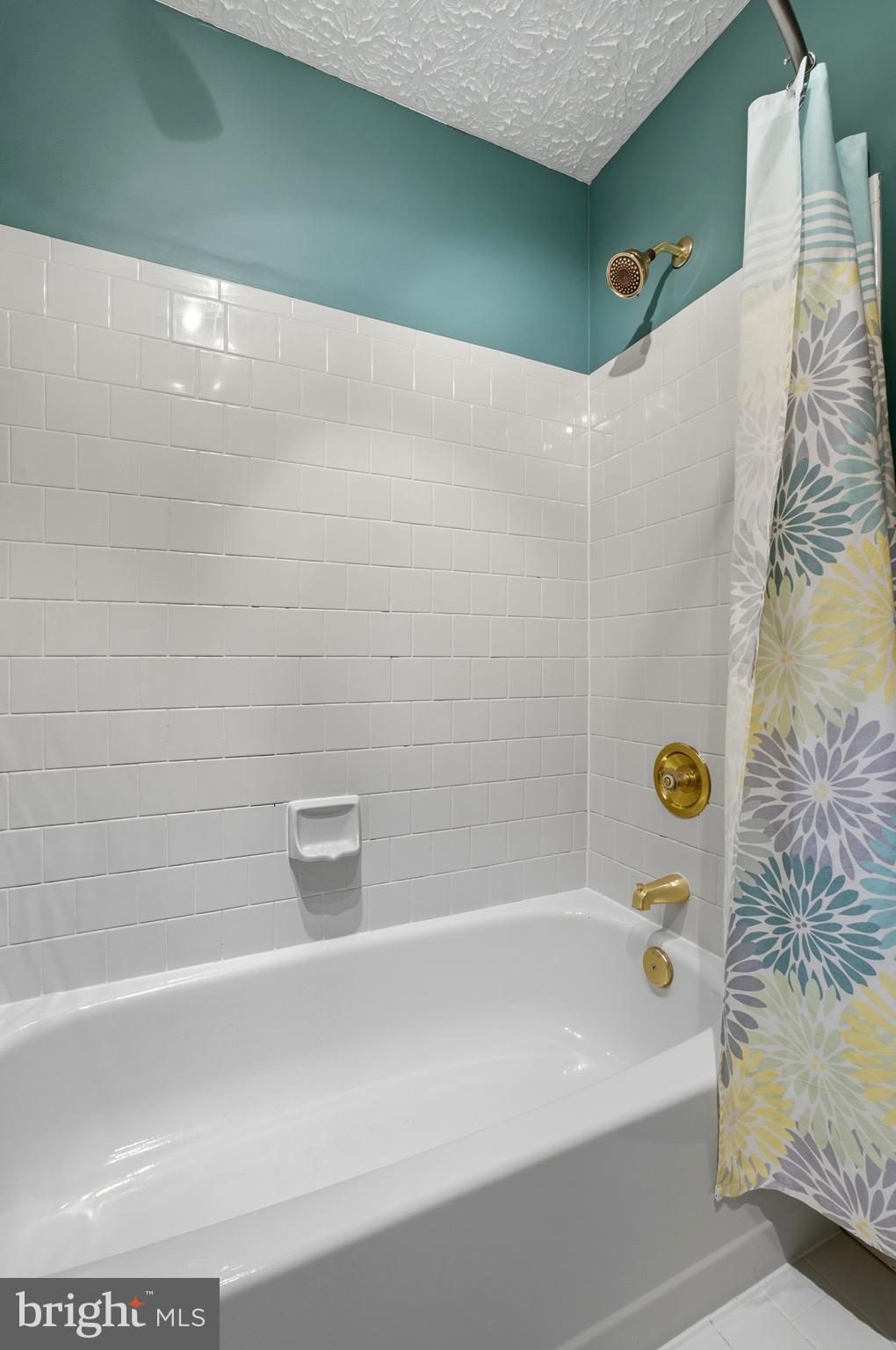 OVERVIEW MANOR - Residential