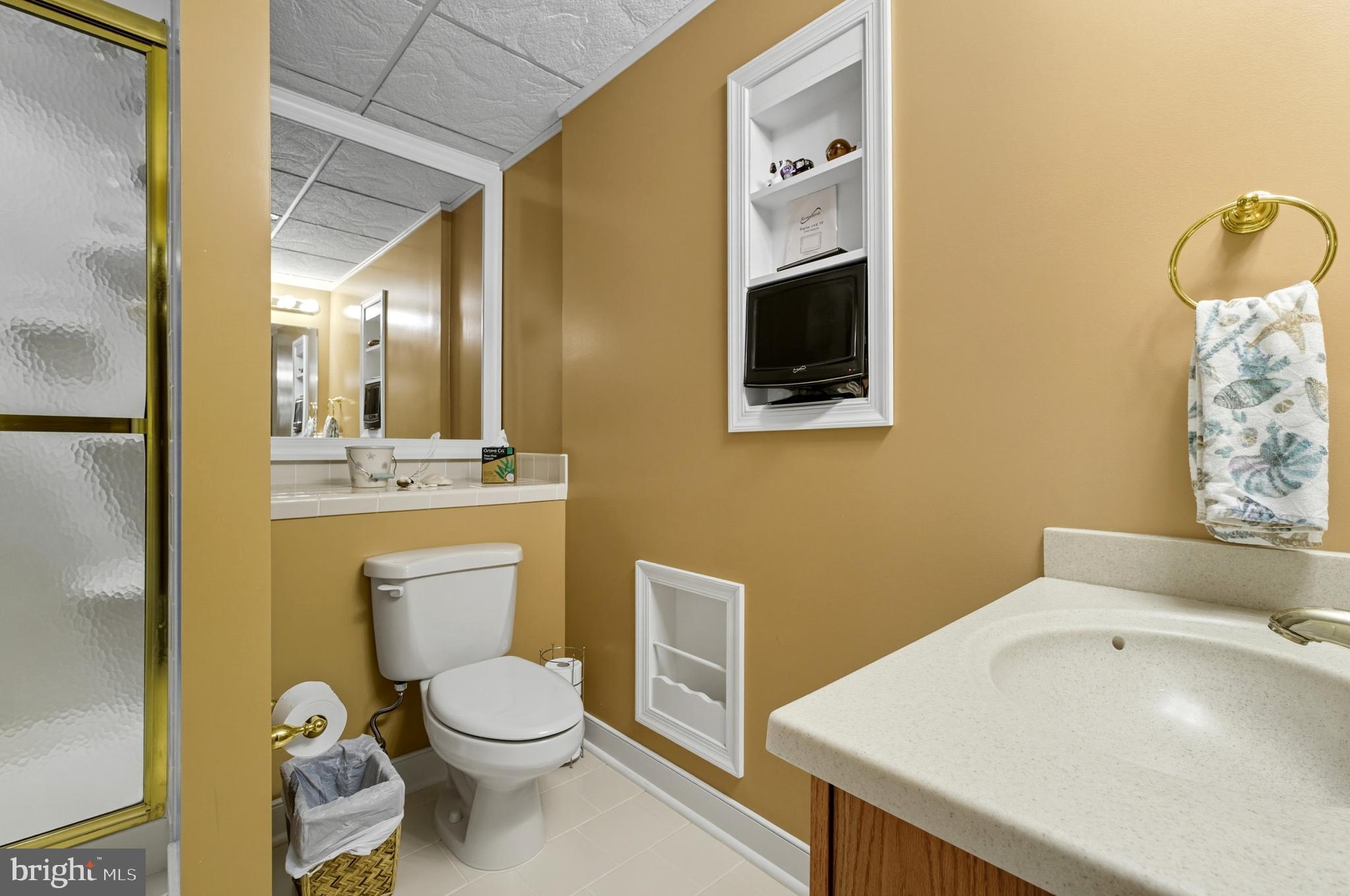 OVERVIEW MANOR - Residential