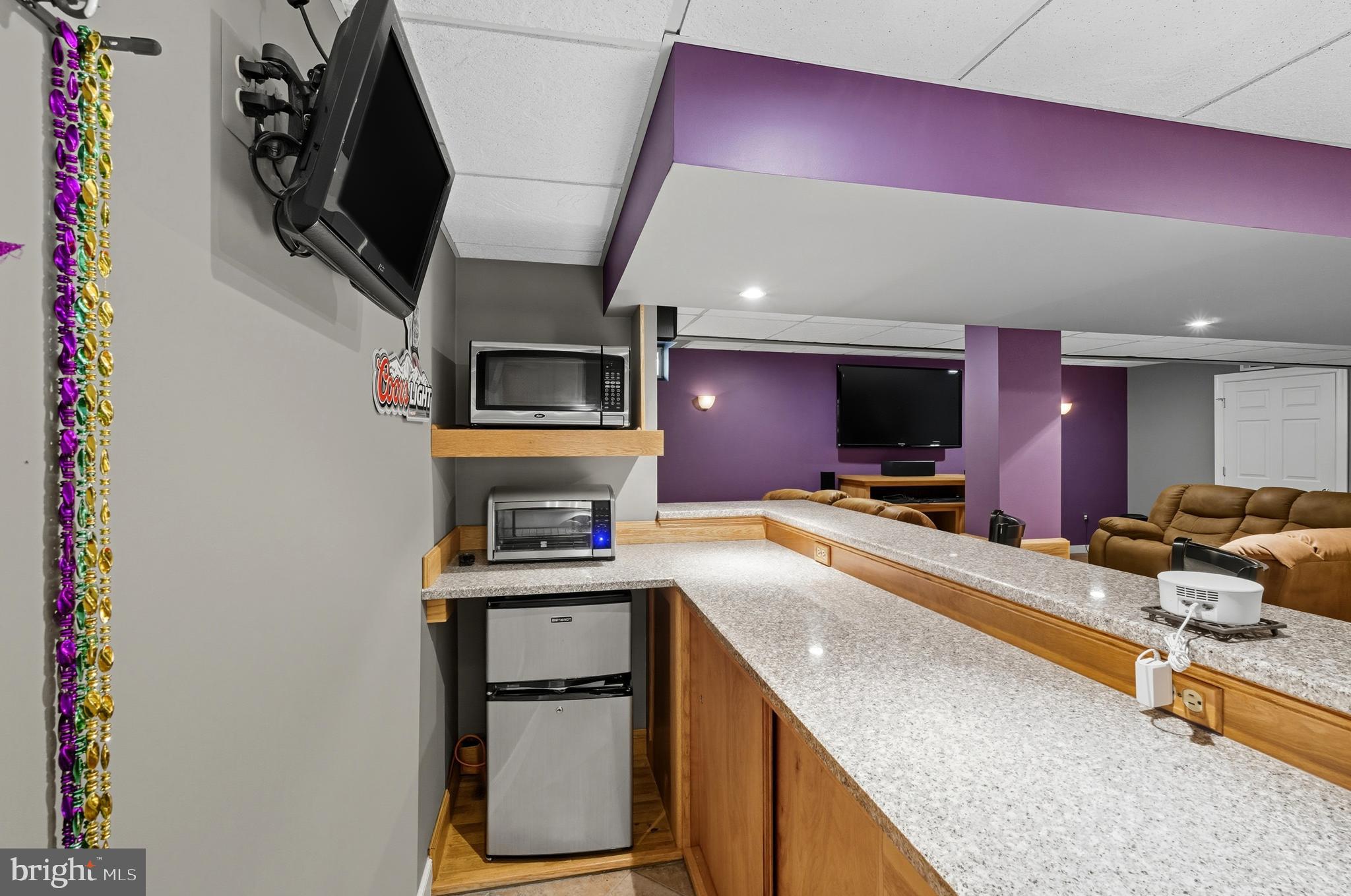 OVERVIEW MANOR - Residential