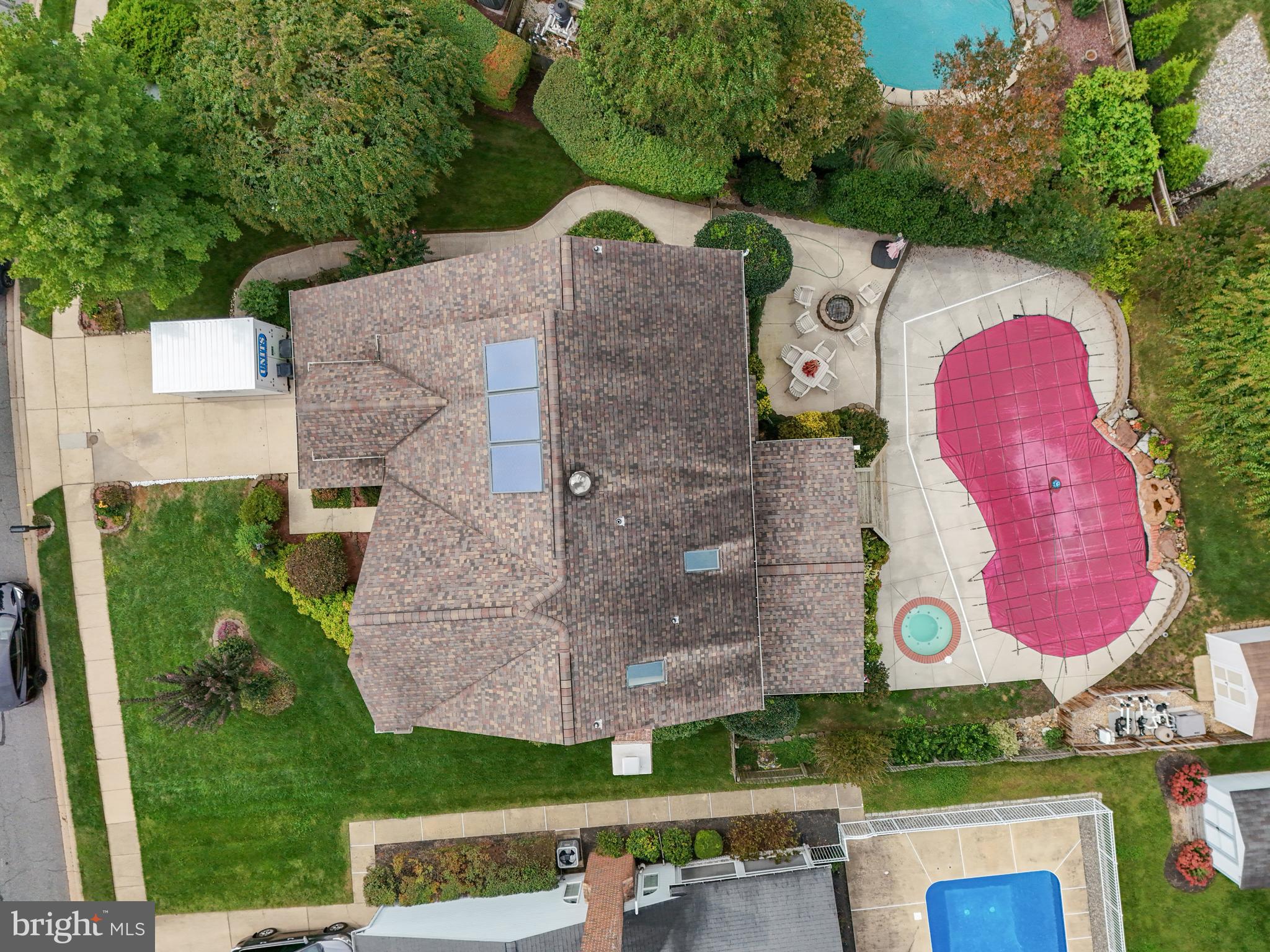 OVERVIEW MANOR - Residential