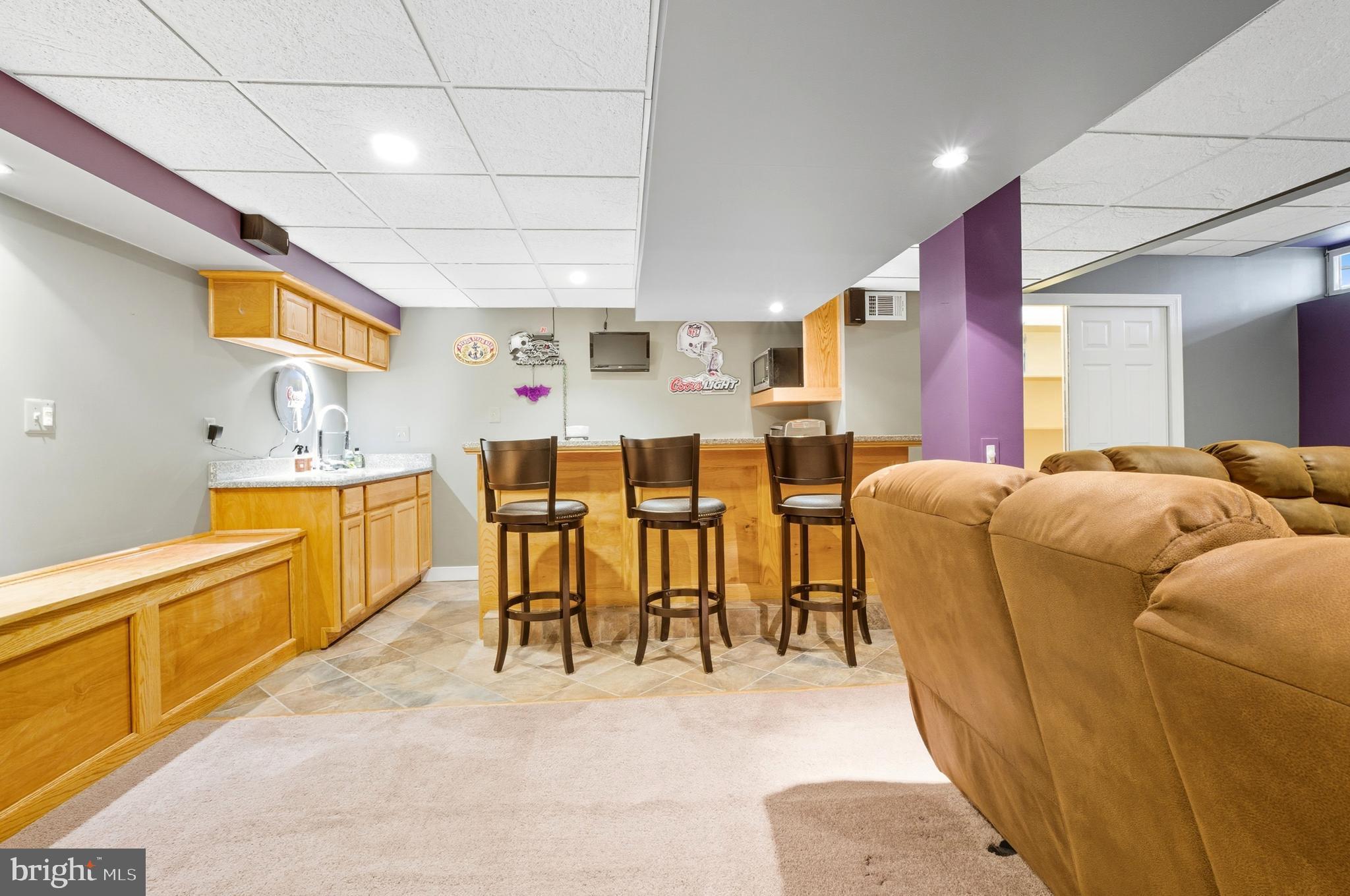 OVERVIEW MANOR - Residential