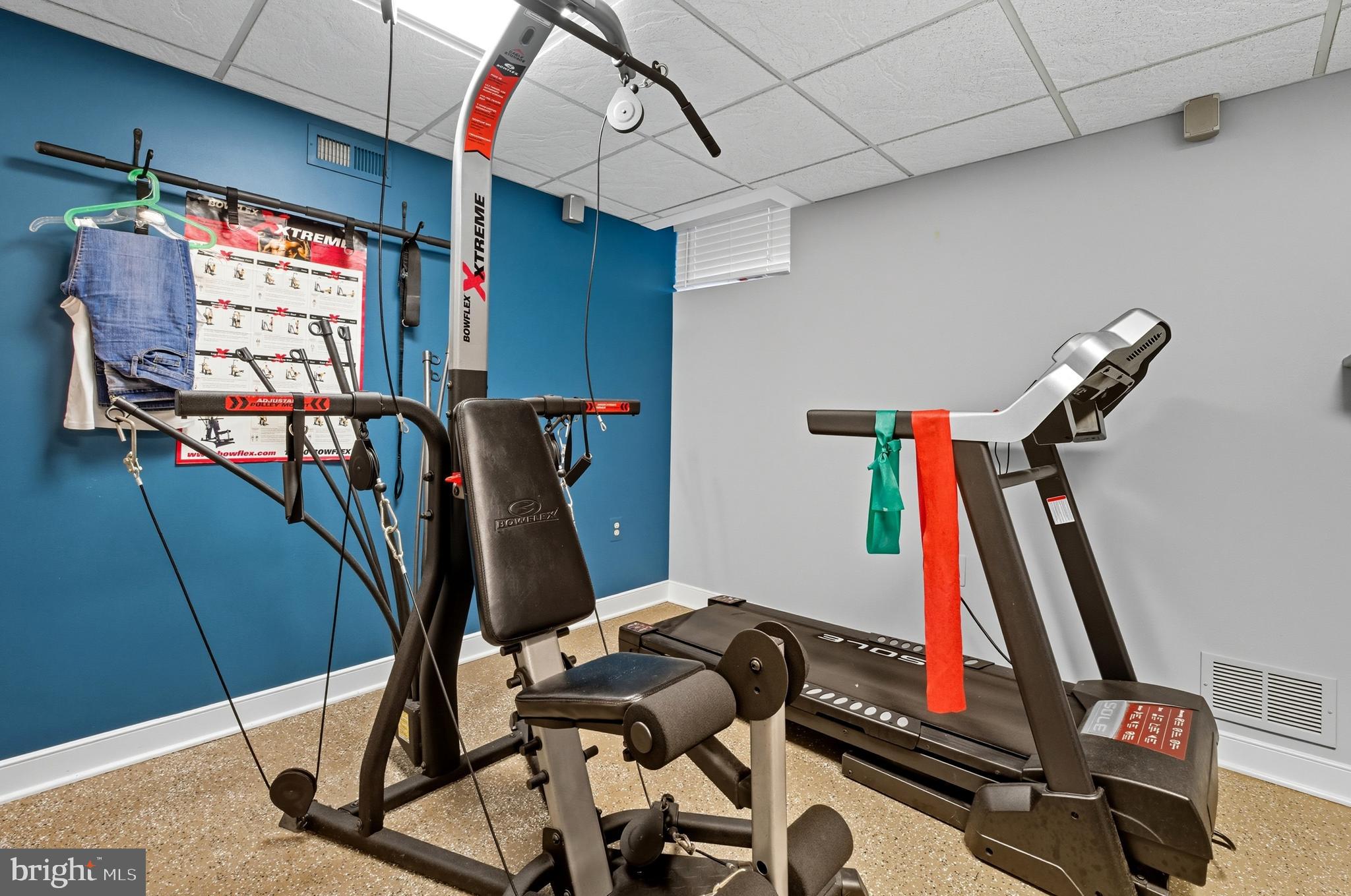 OVERVIEW MANOR - Residential