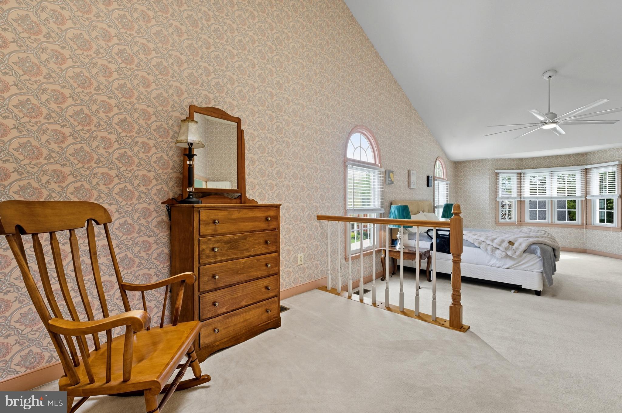 OVERVIEW MANOR - Residential