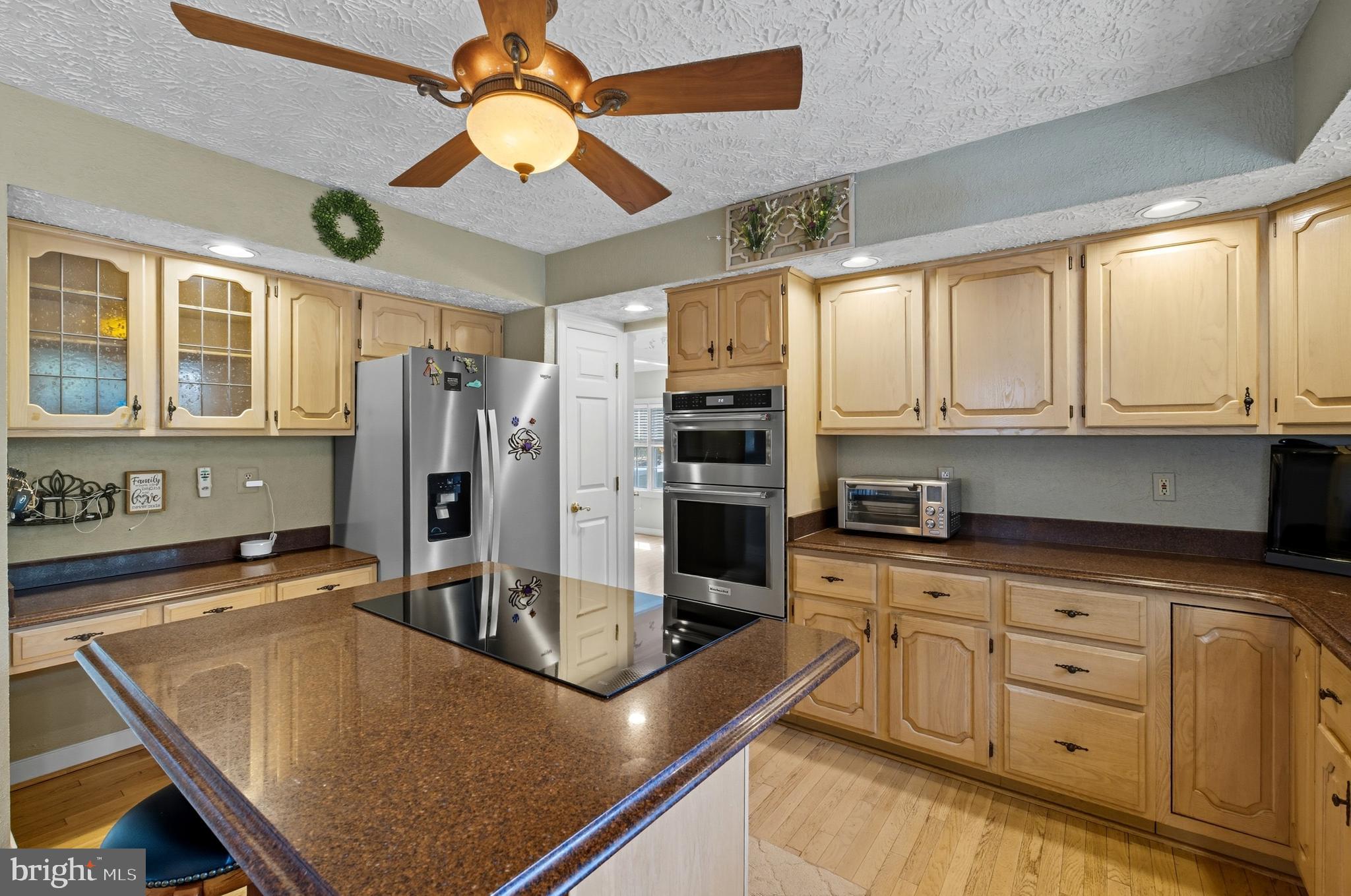 OVERVIEW MANOR - Residential