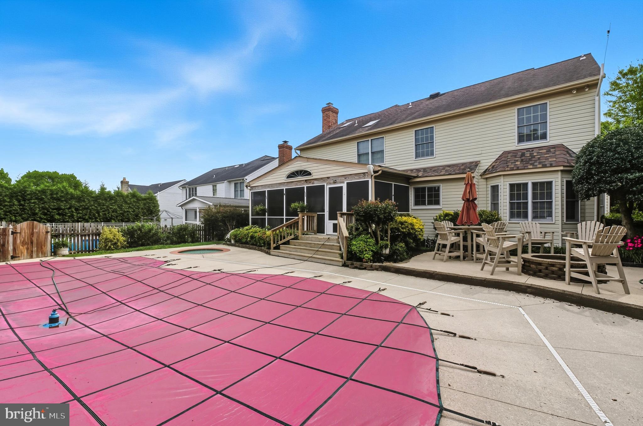 OVERVIEW MANOR - Residential