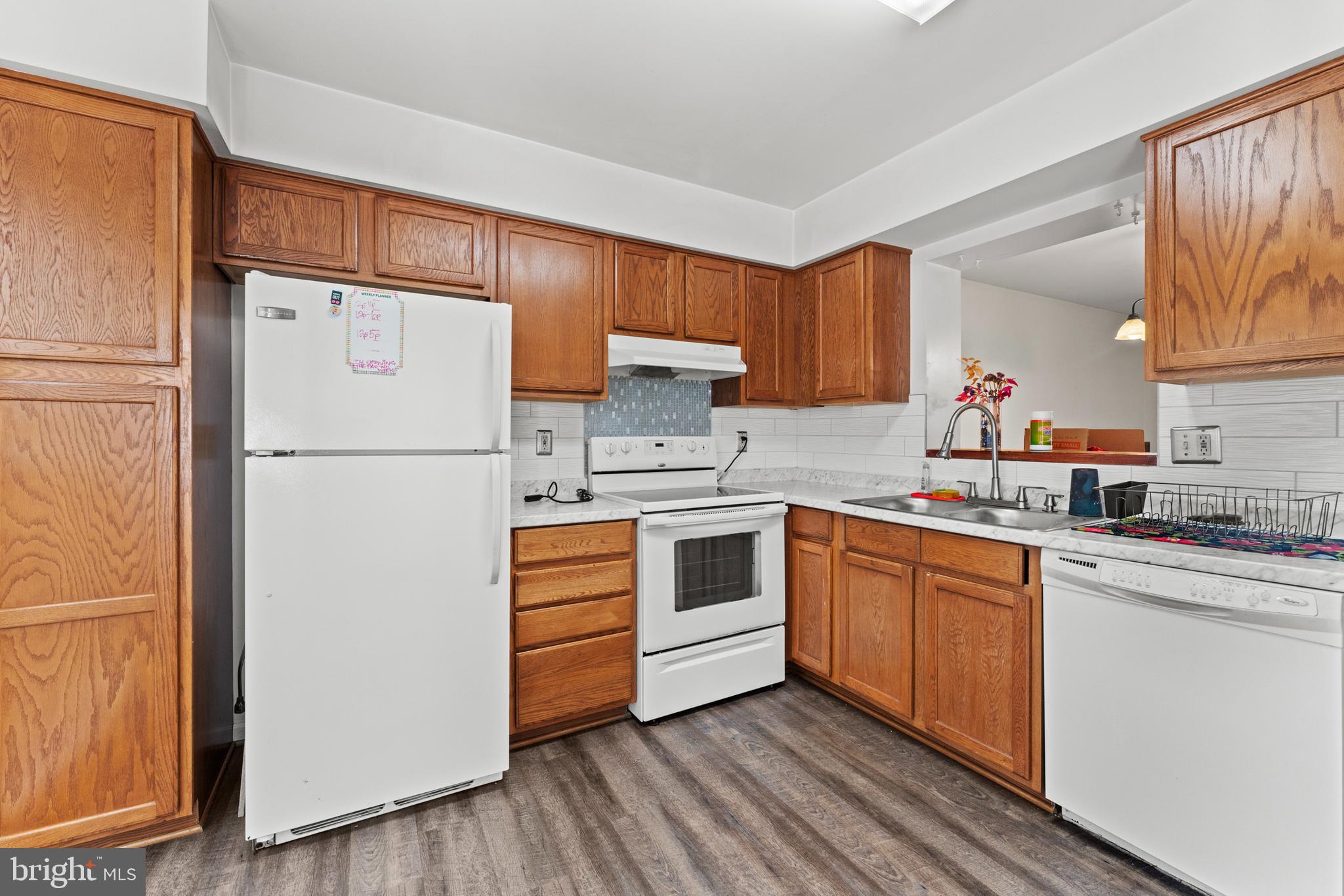 1636 WINDING BROOK WAY