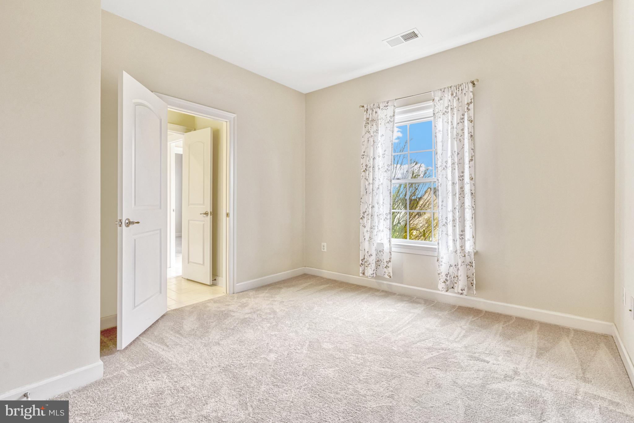 MARBURY - Residential