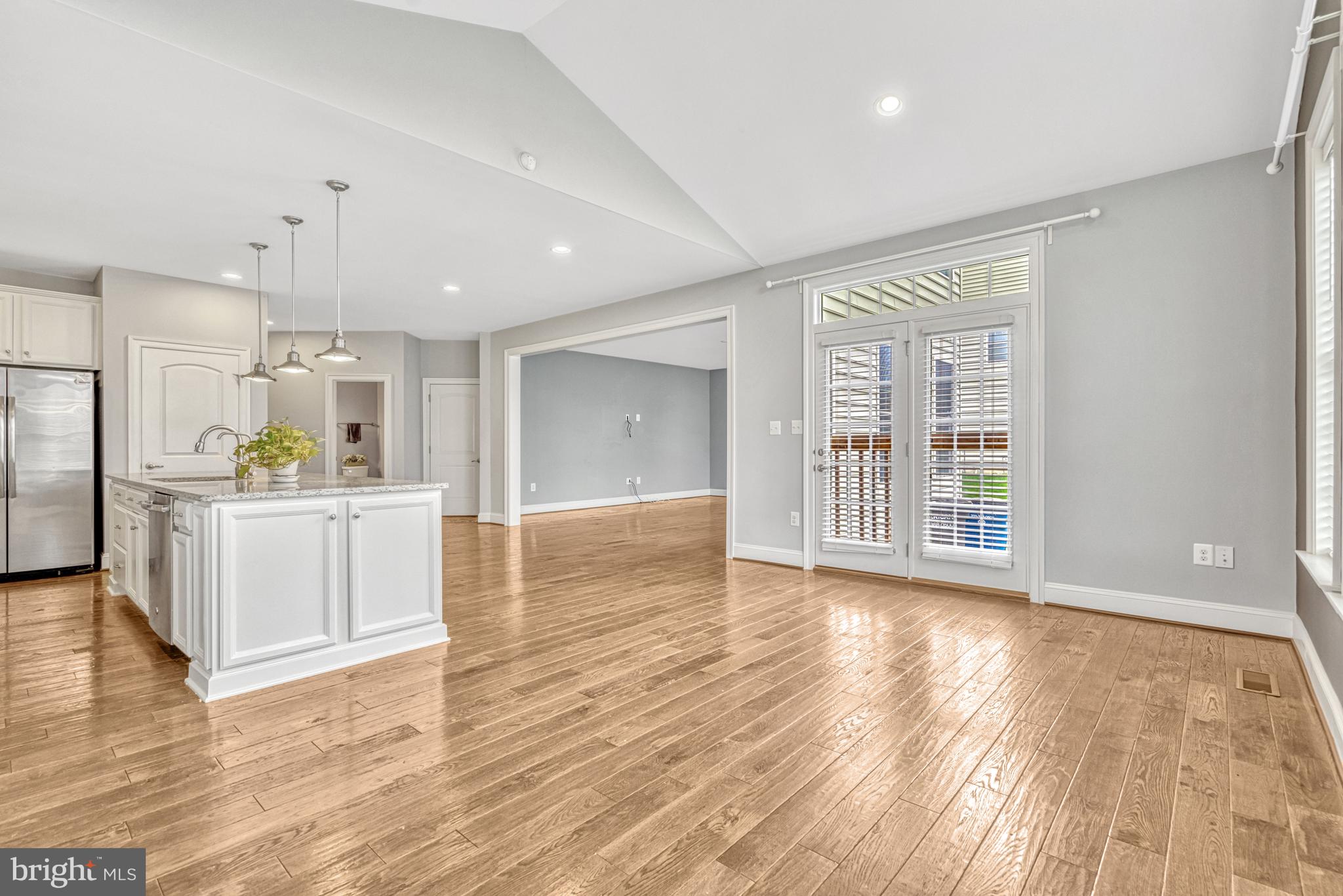 MARBURY - Residential