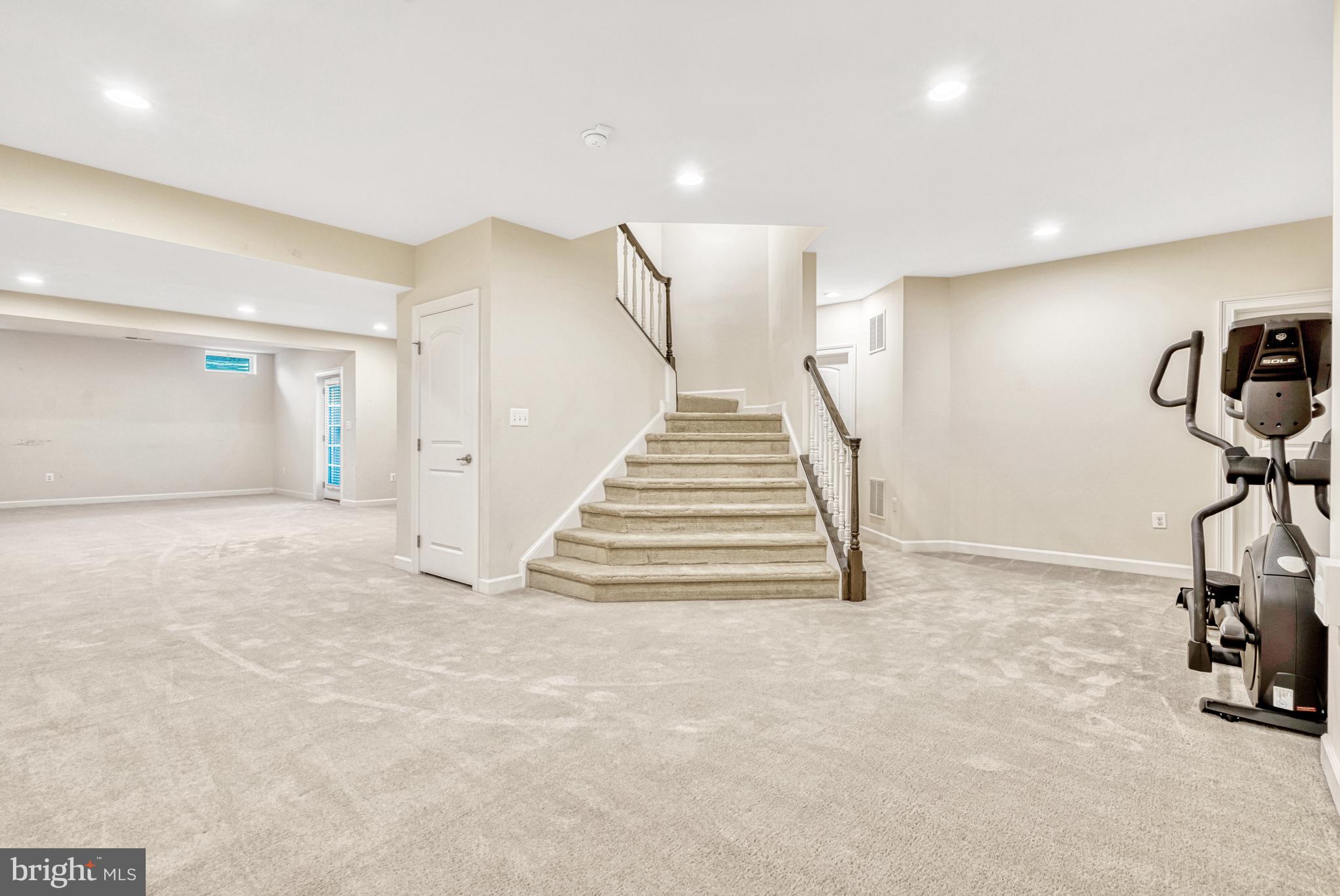 MARBURY - Residential