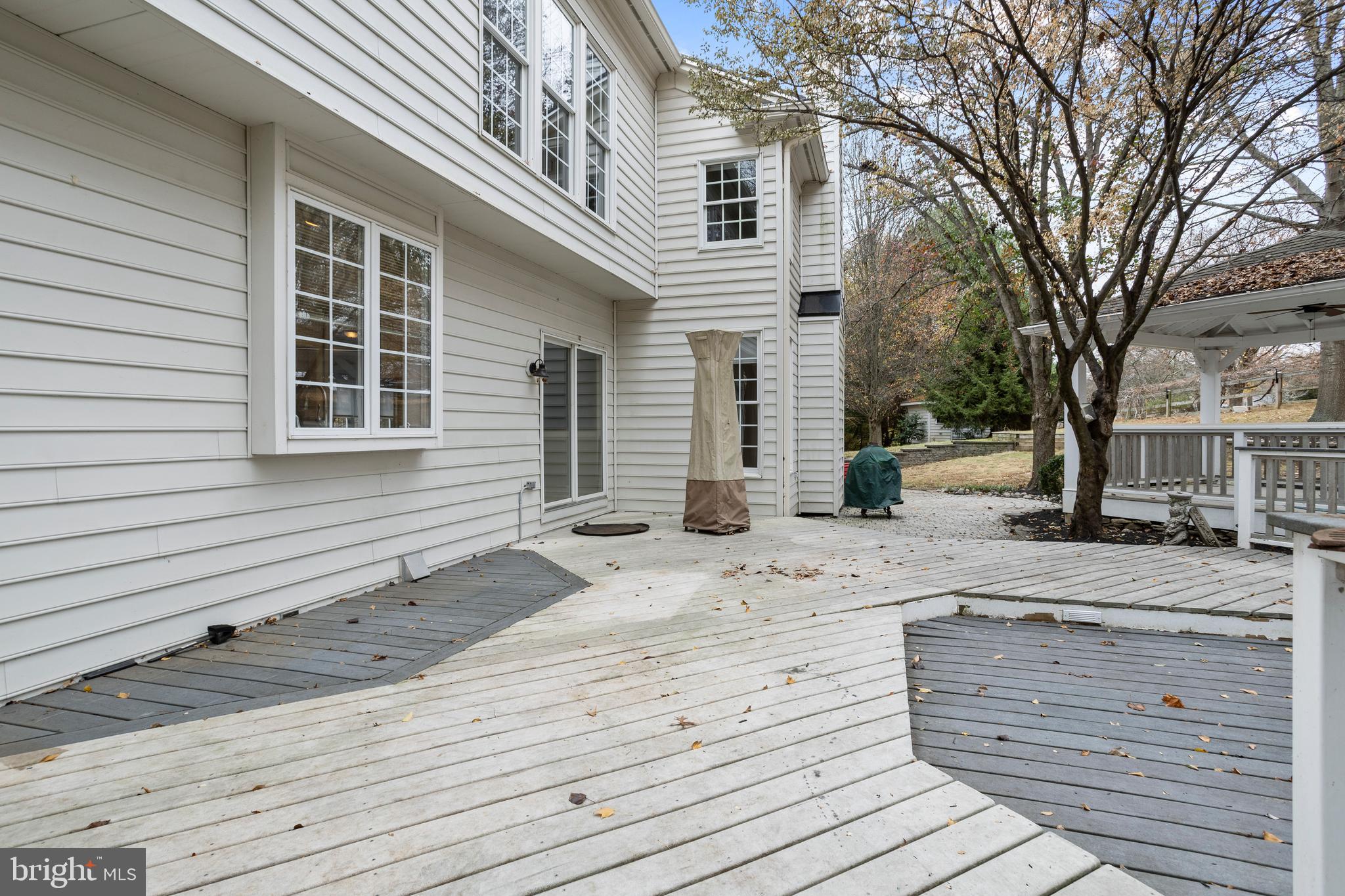 BROOKSIDE - Residential