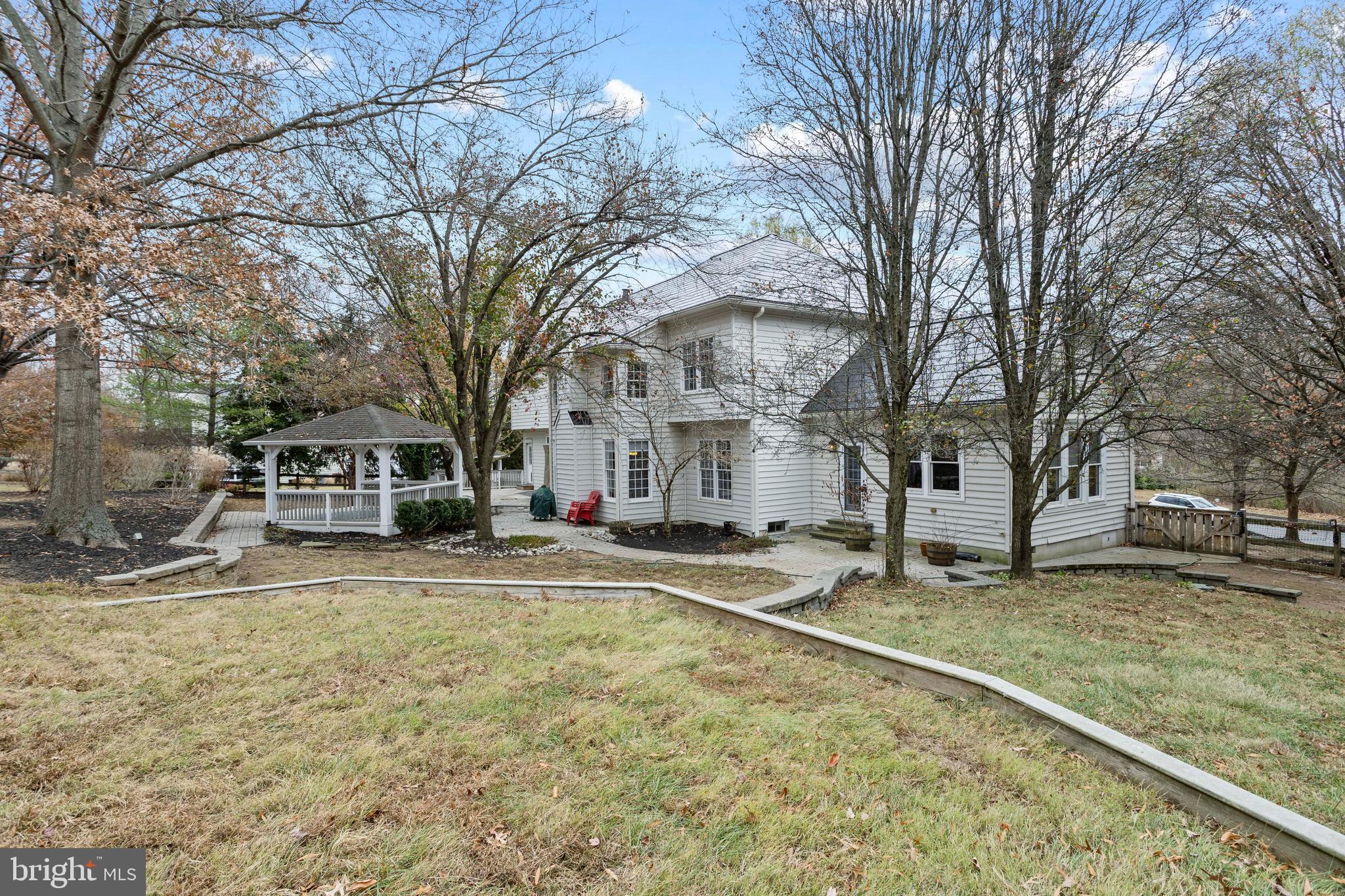 BROOKSIDE - Residential