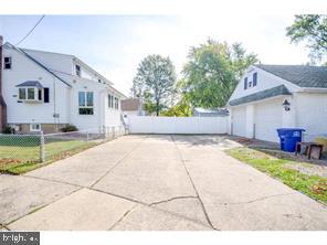 328 N COLES AVENUE
