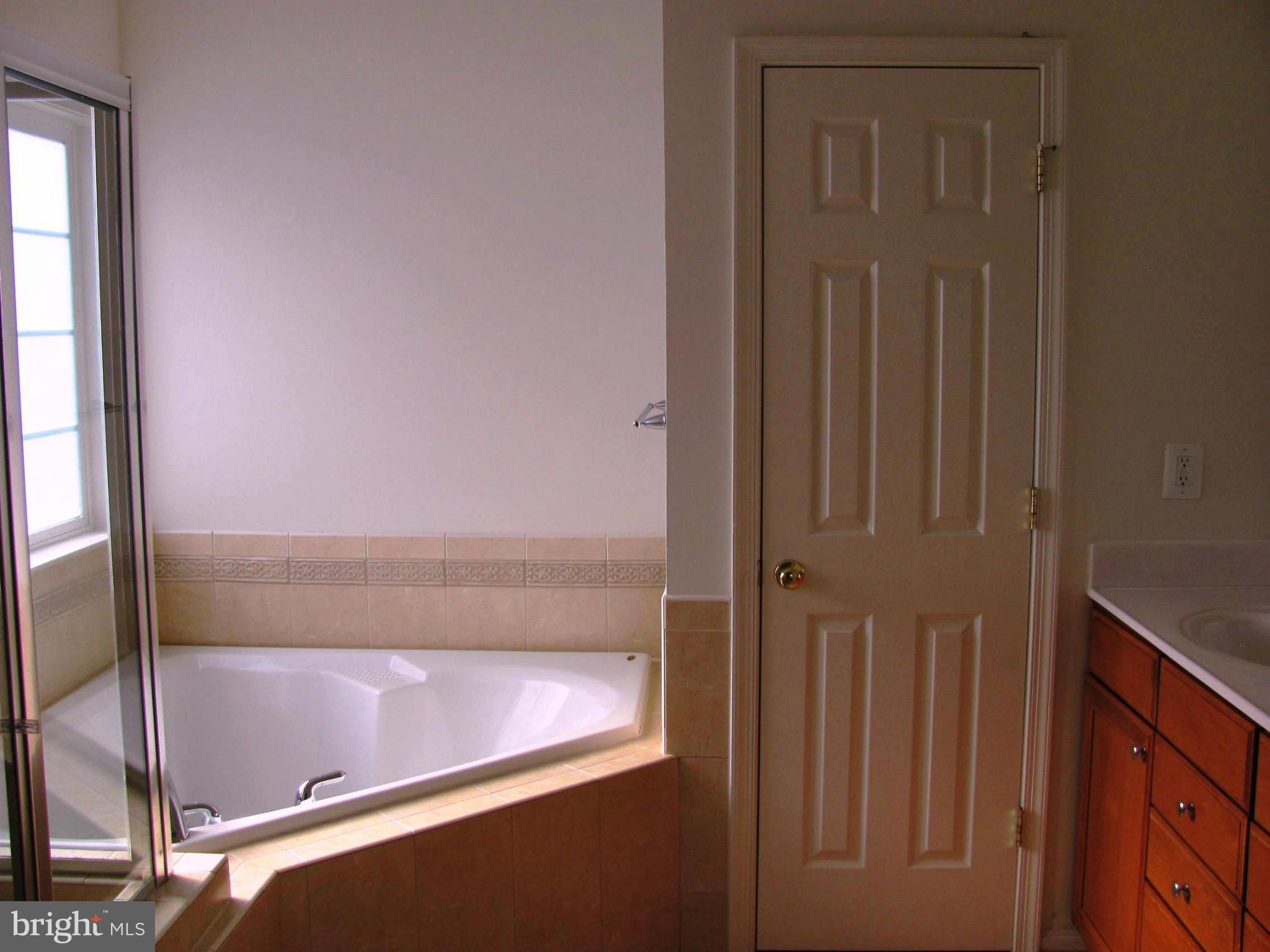 LEELAND STATION - Residential Lease