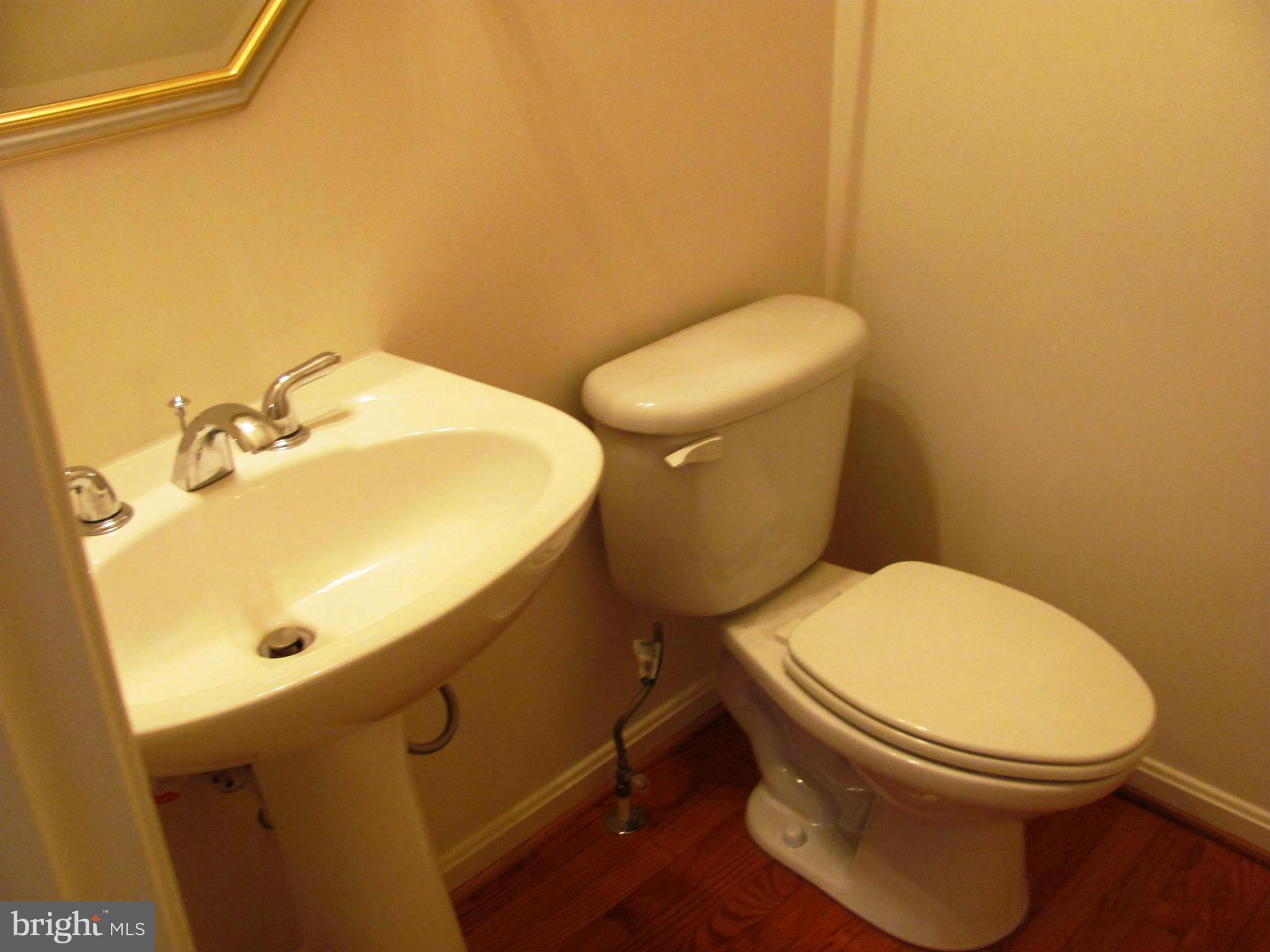 LEELAND STATION - Residential Lease