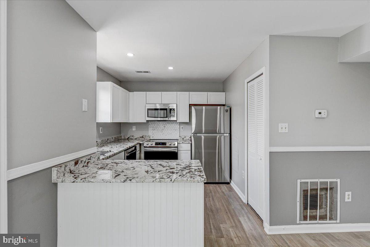 LANCASTER - Residential