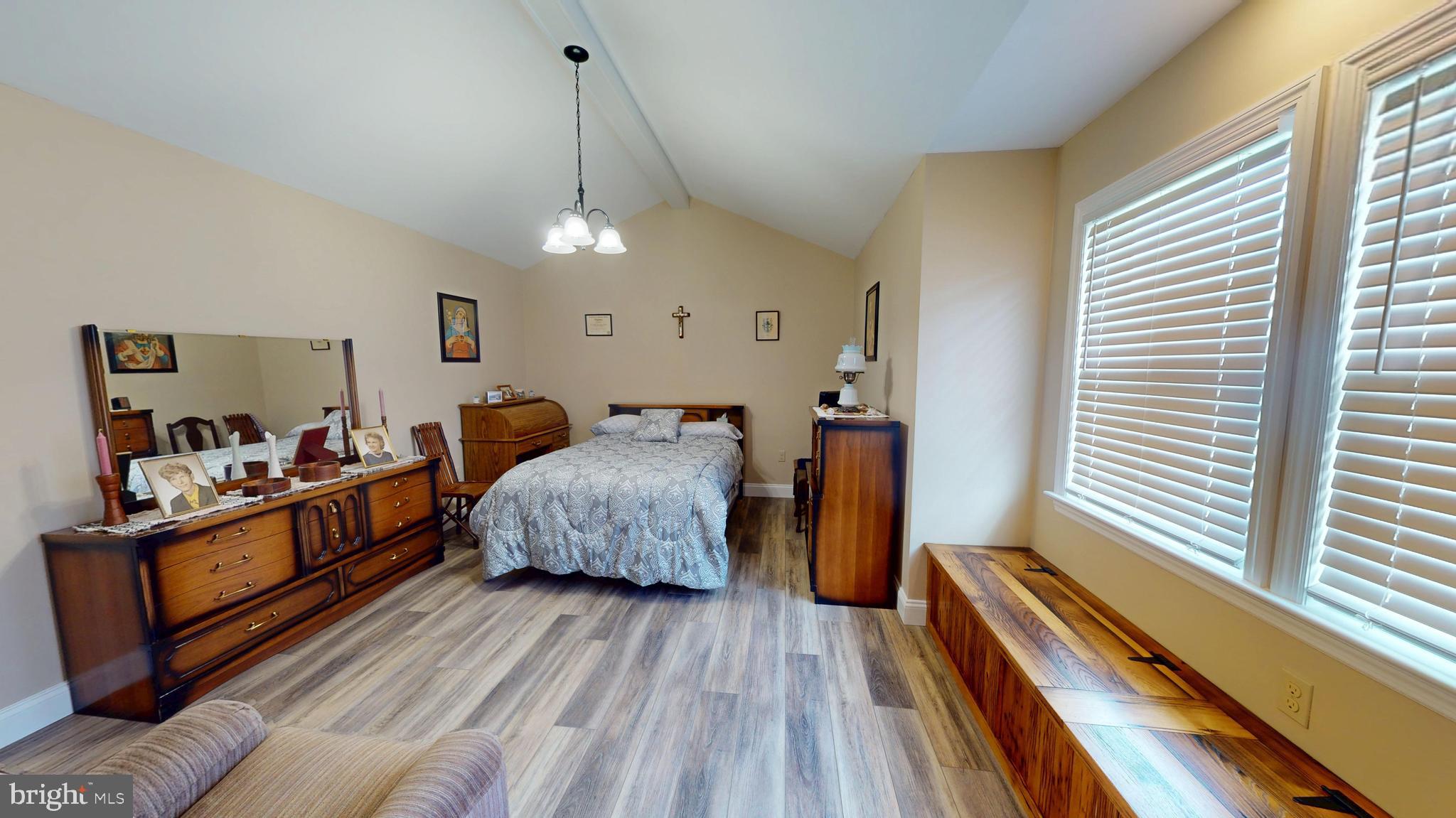 BEDFORD - Residential